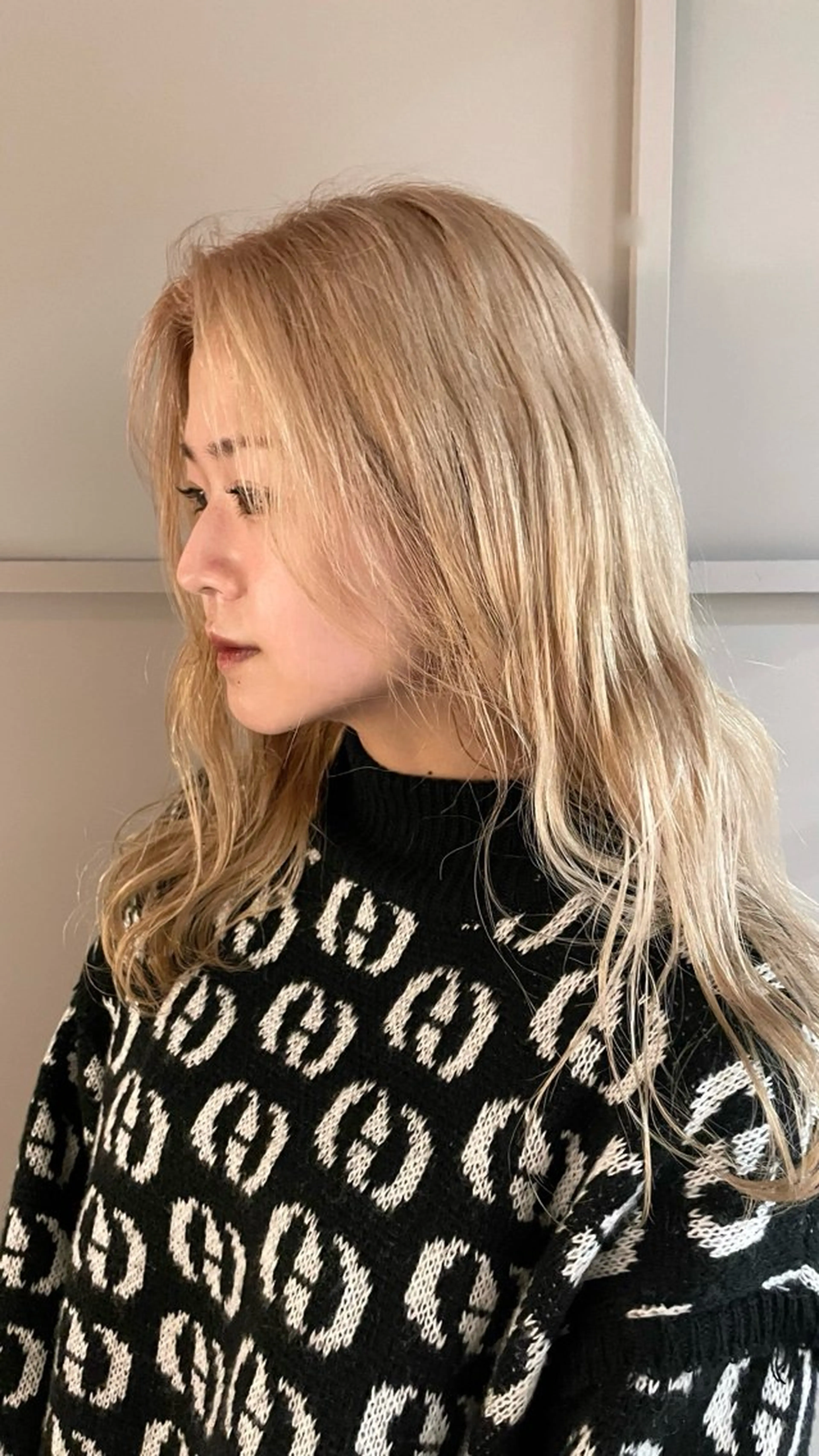 ロング カラー ベージュカラー ブリーチ ホワイトベージュ ヘアカラー トリートメント Then所属・ハイトーン/艶カラー /アレンジ/manaのヘアスタイル