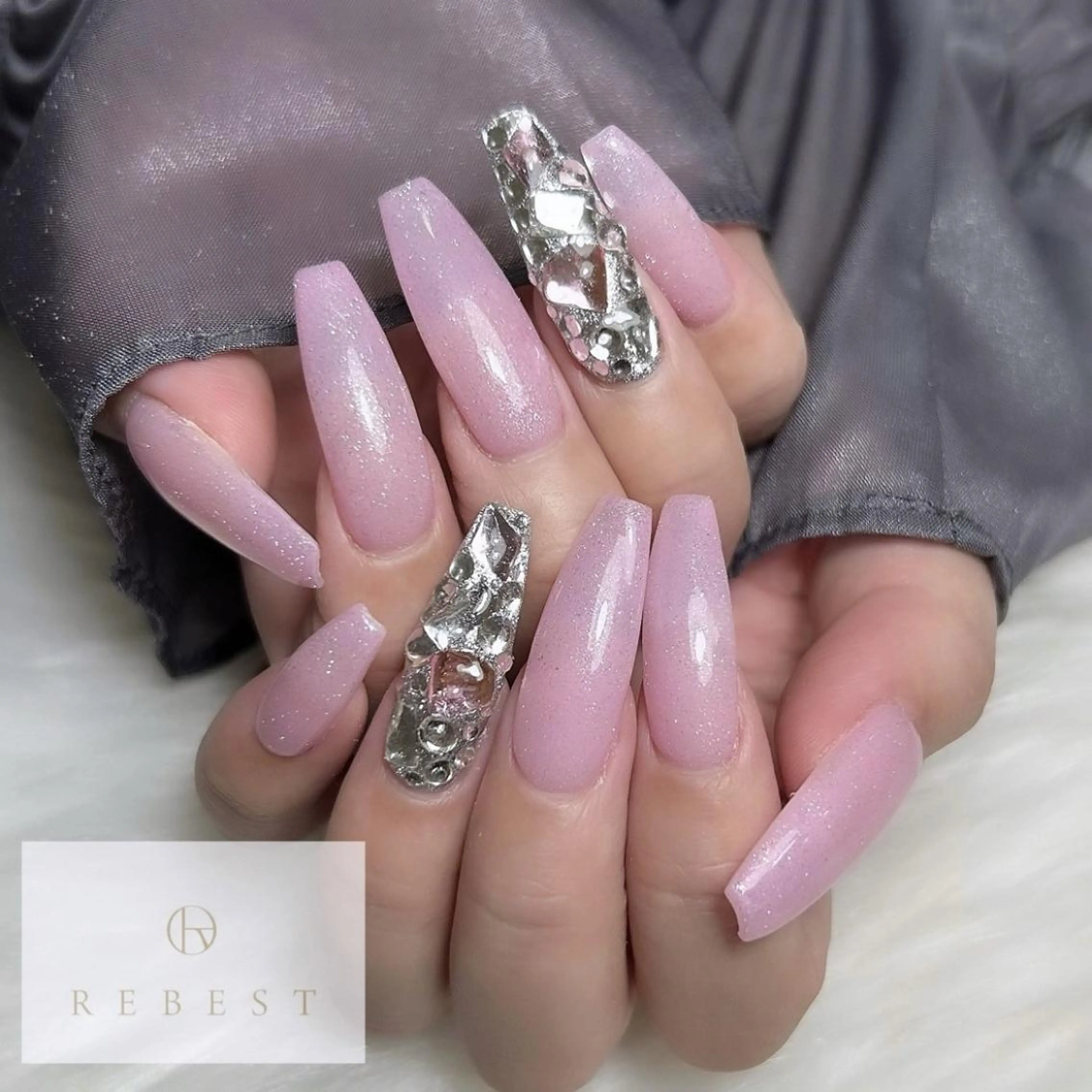 ネイル ハンドネイル REBEST南森町 nail🪽のネイルデザイン