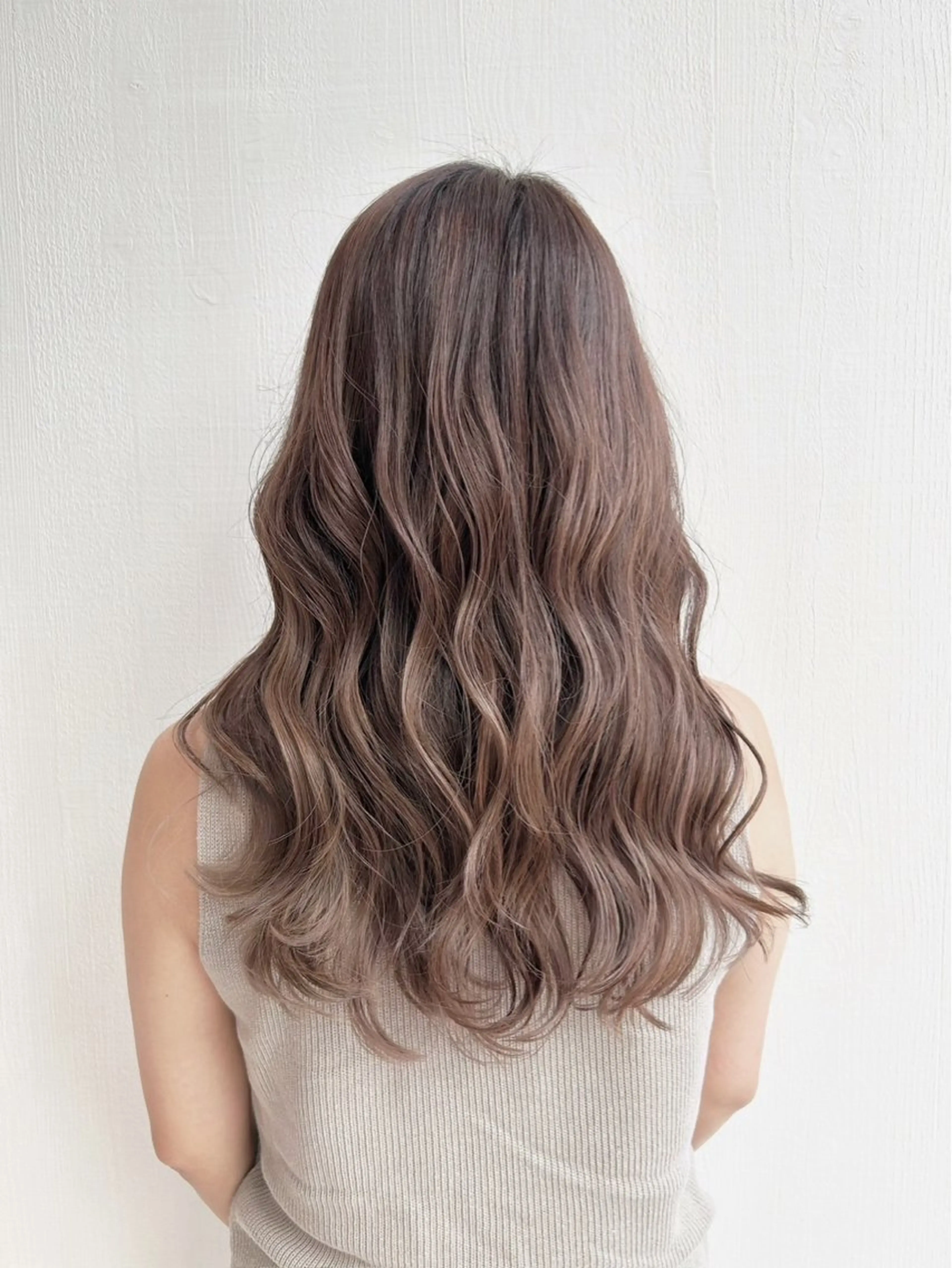 ロング 佐藤 森夏のヘアスタイル