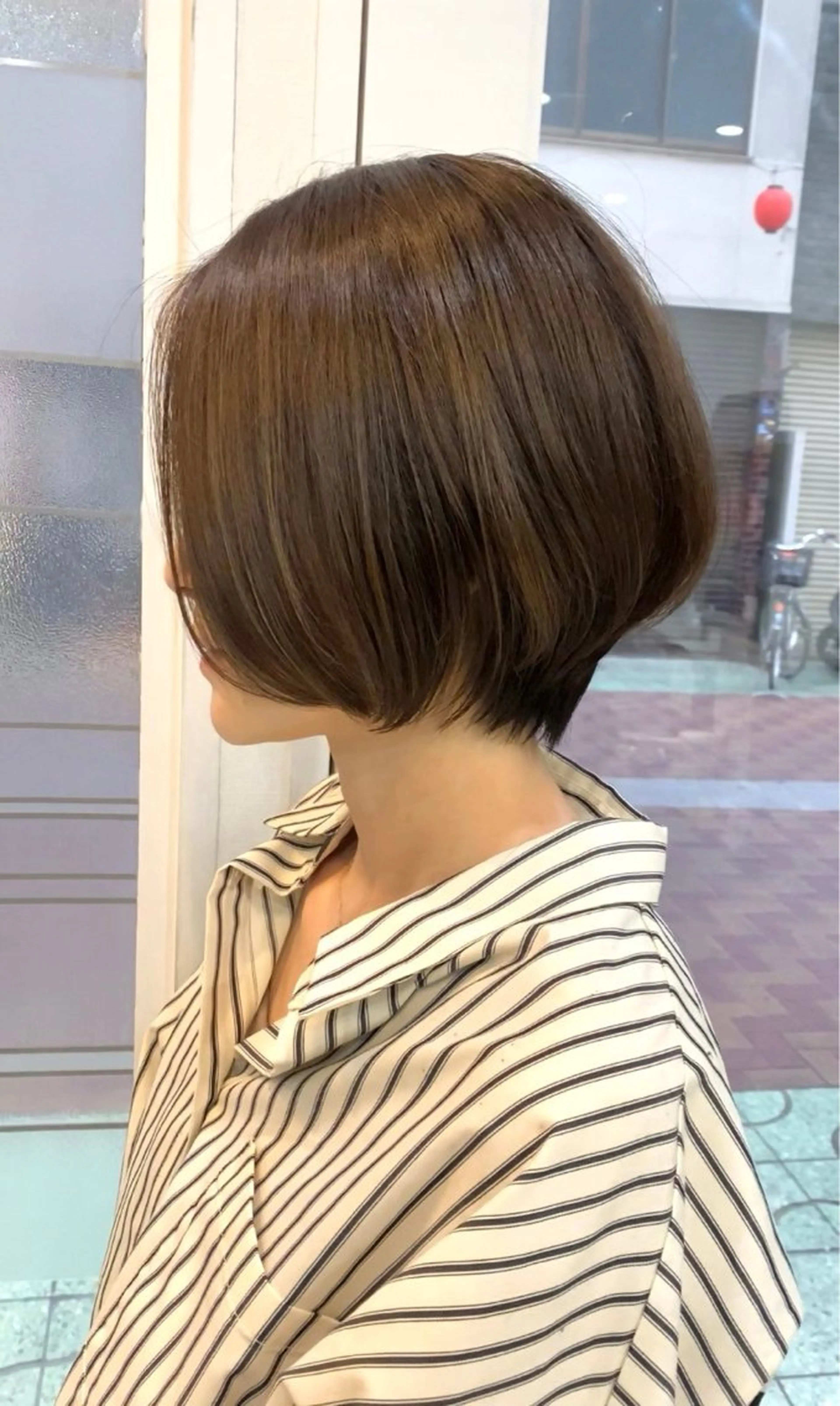 ショート カラー 生尾 虹水のヘアスタイル