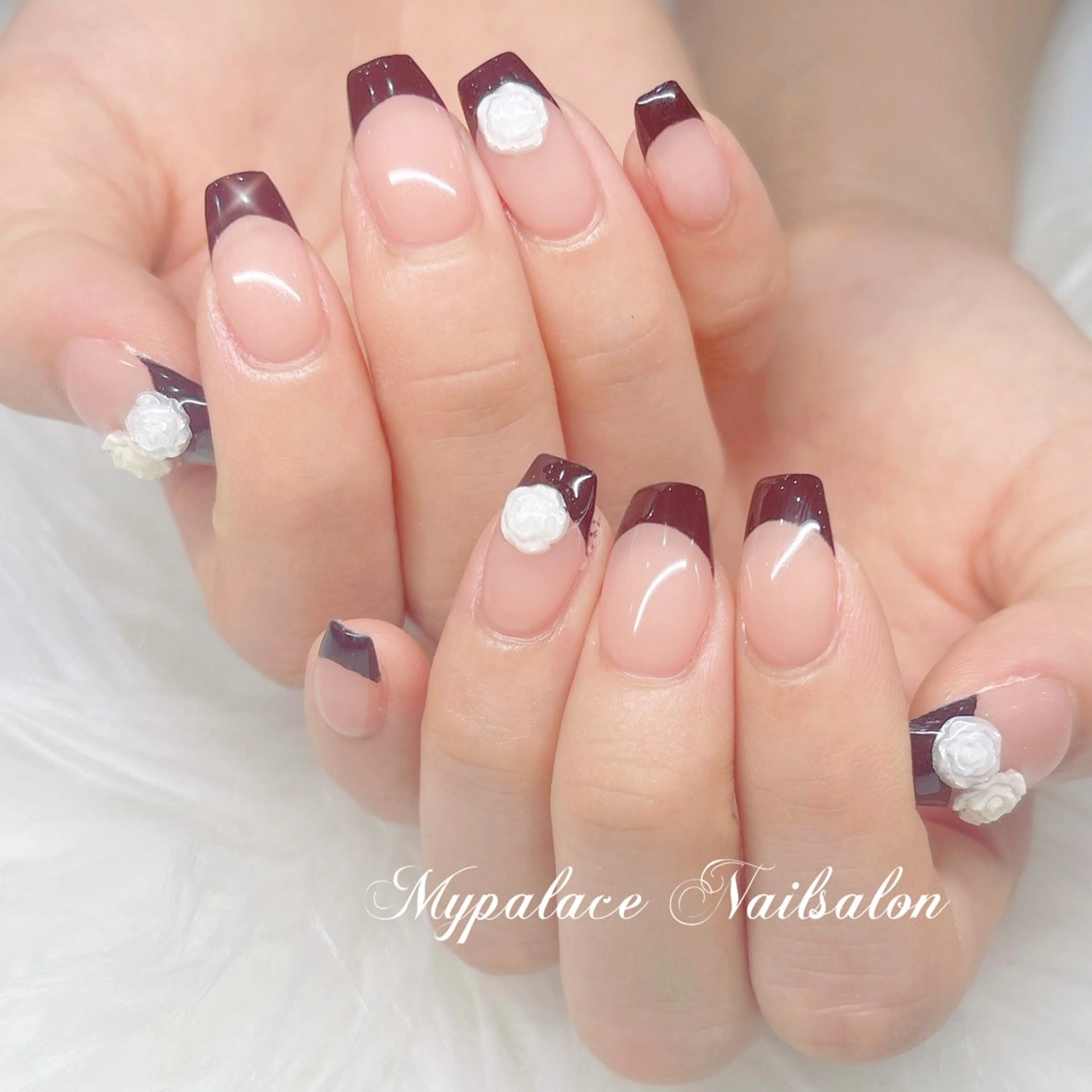 ネイル フレンチネイル ハンドネイル Yuis Nailスカルプ専門のネイルデザイン