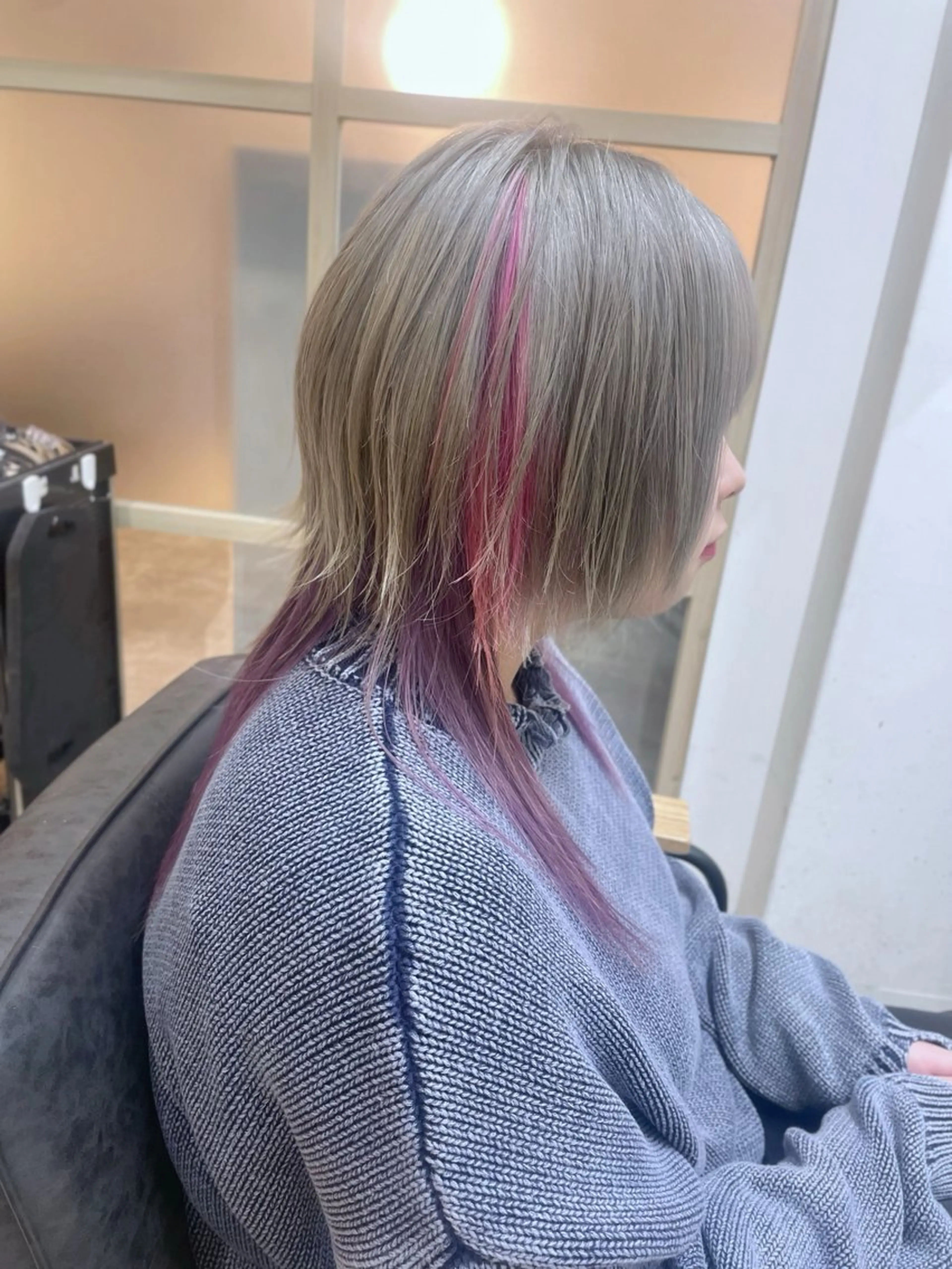 ミディアム カラー ウルフカット カット ヘアカラー トリートメント EMANON新宿南口所属・🦄中性ウルフ ☁️Shiori🦄のヘアスタイル