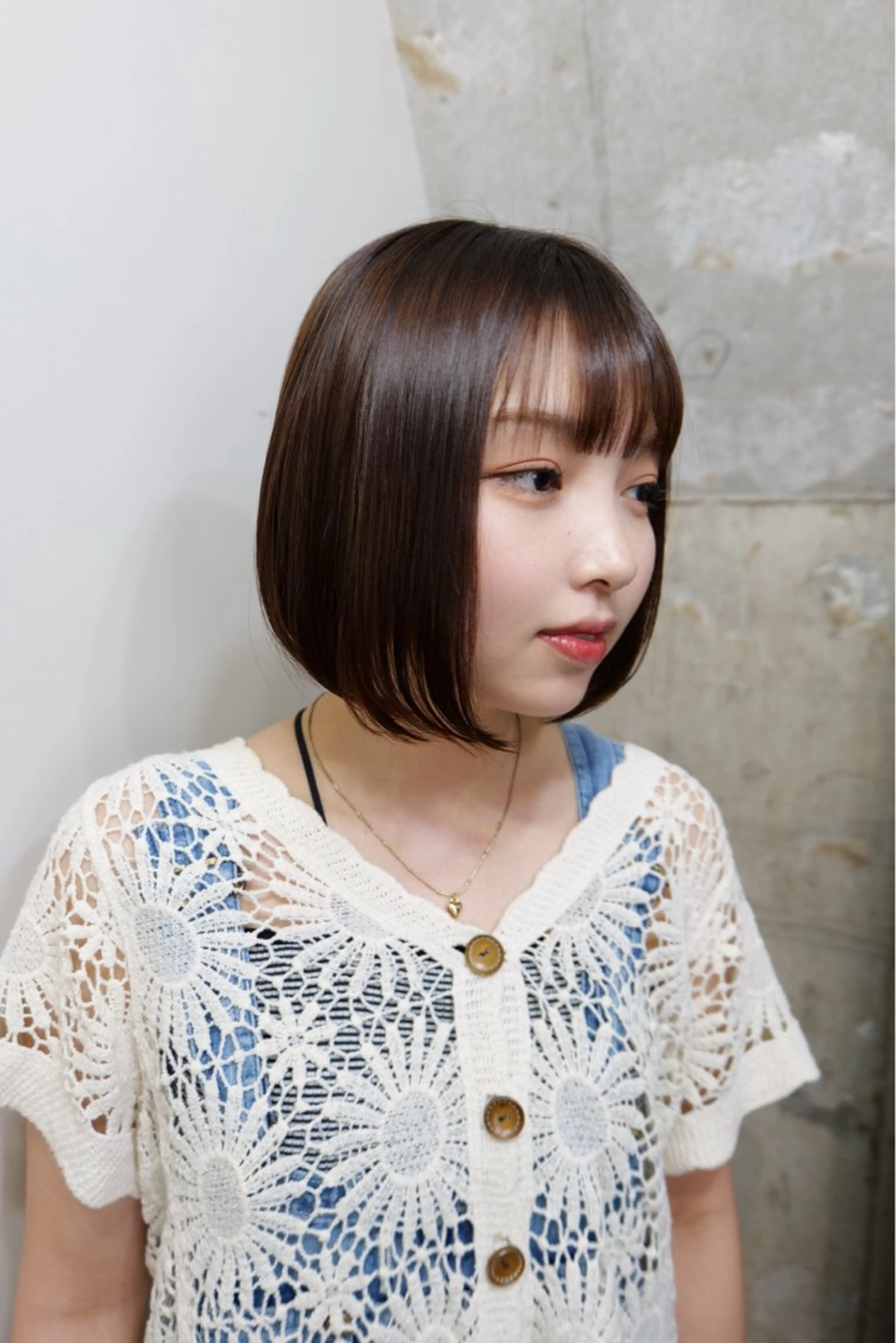 ミディアム カラー 𝙱𝙻𝙴𝙽 𝚋𝚢 𝚍𝚘𝚝.所属・🤍BLEN 窓🤍のヘアスタイル