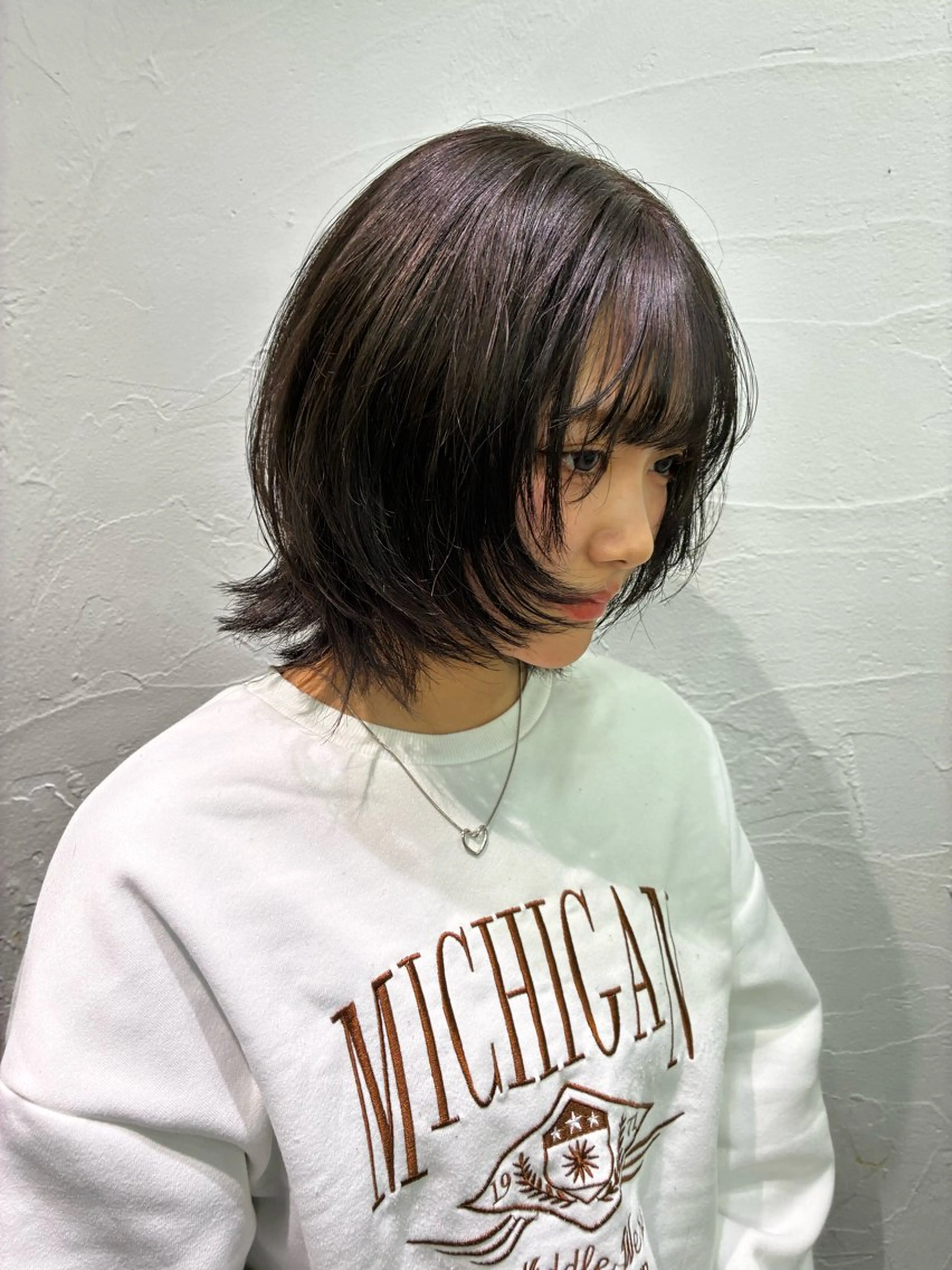 ショート カラー ヘアカラー トリートメント 佐藤 芽衣のヘアスタイル