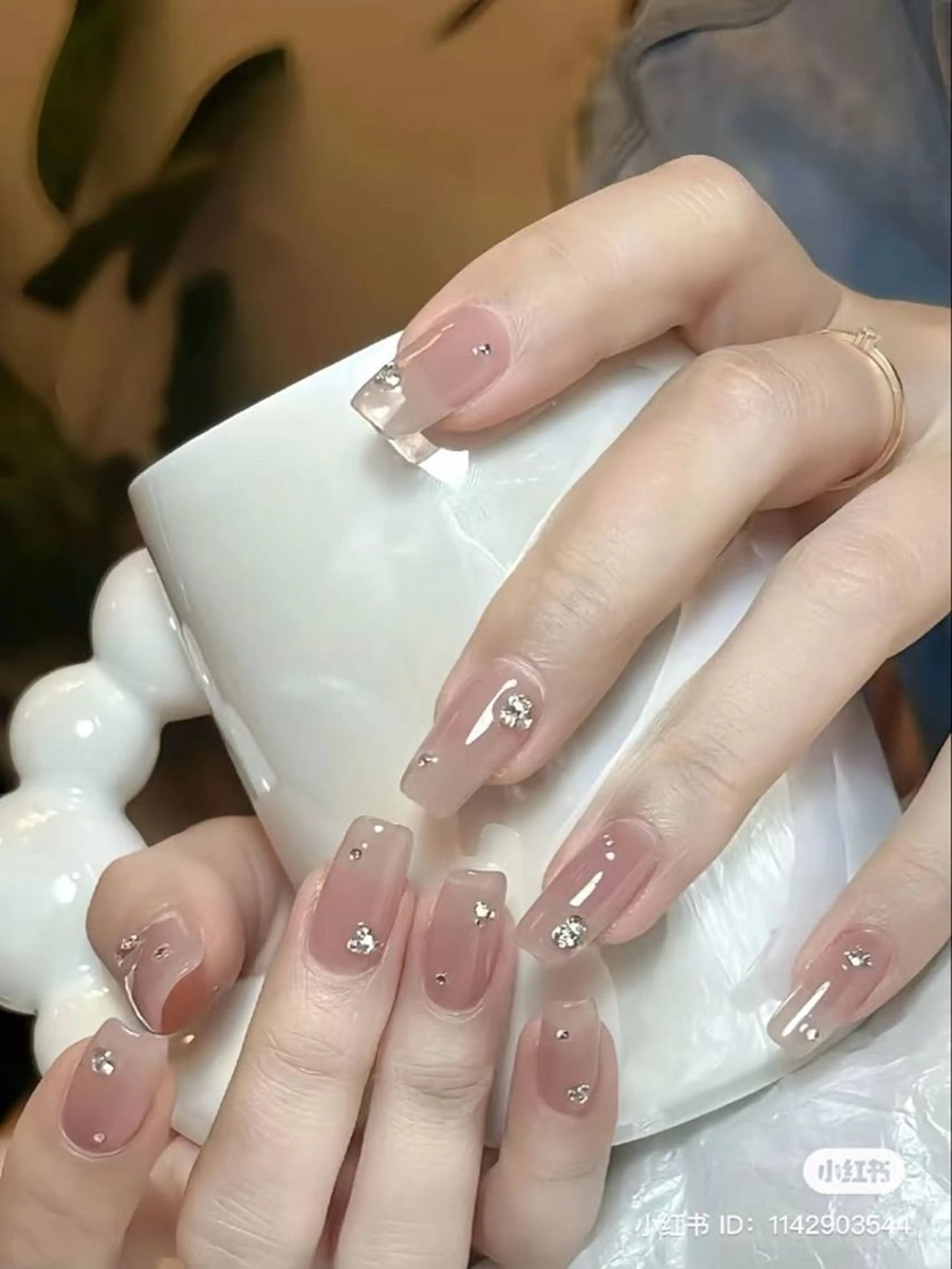 ネイル Rose Ana.Chuoのネイルデザイン