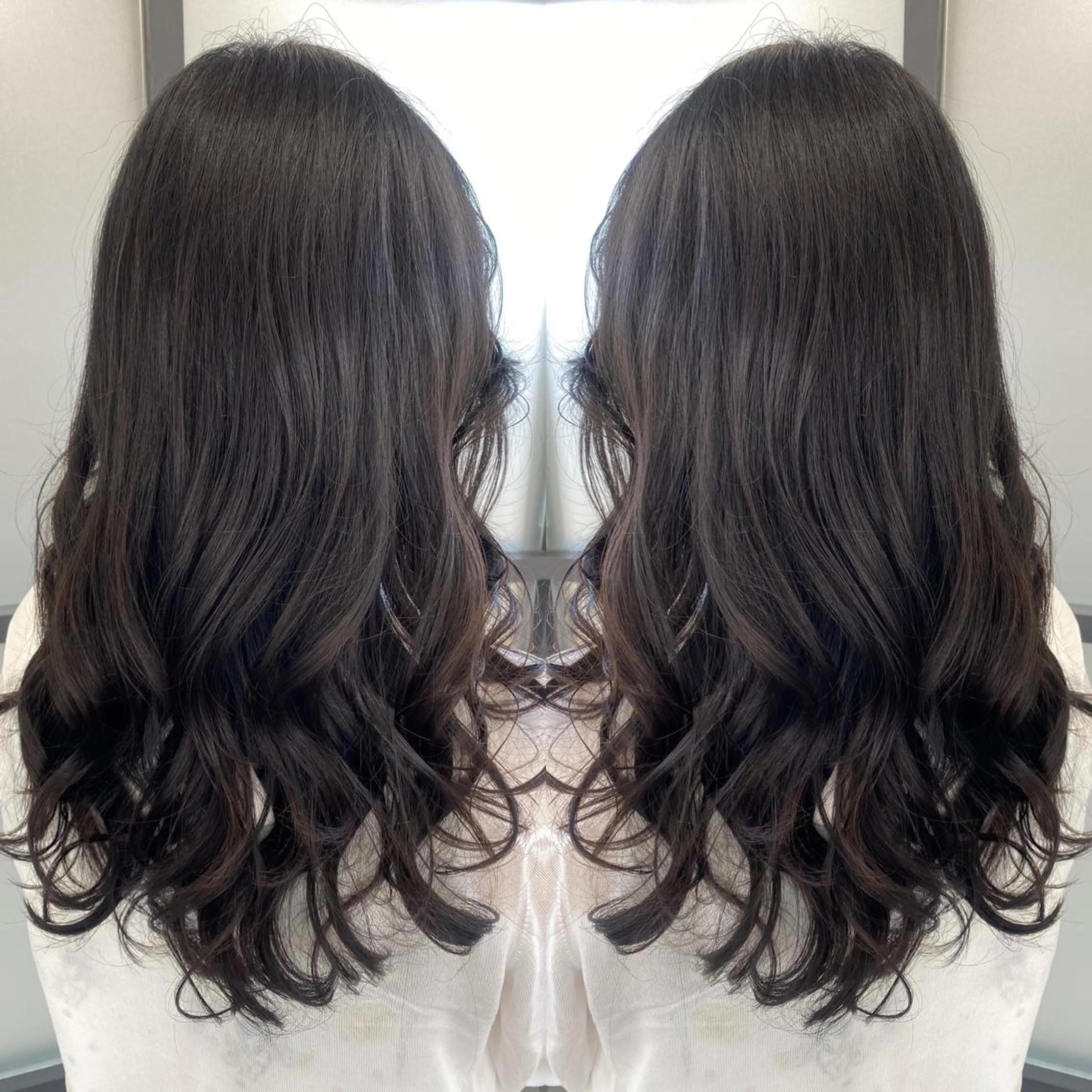 ロング カラー カット ヘアカラー トリートメント tocca 💜石田愛結💜のヘアスタイル