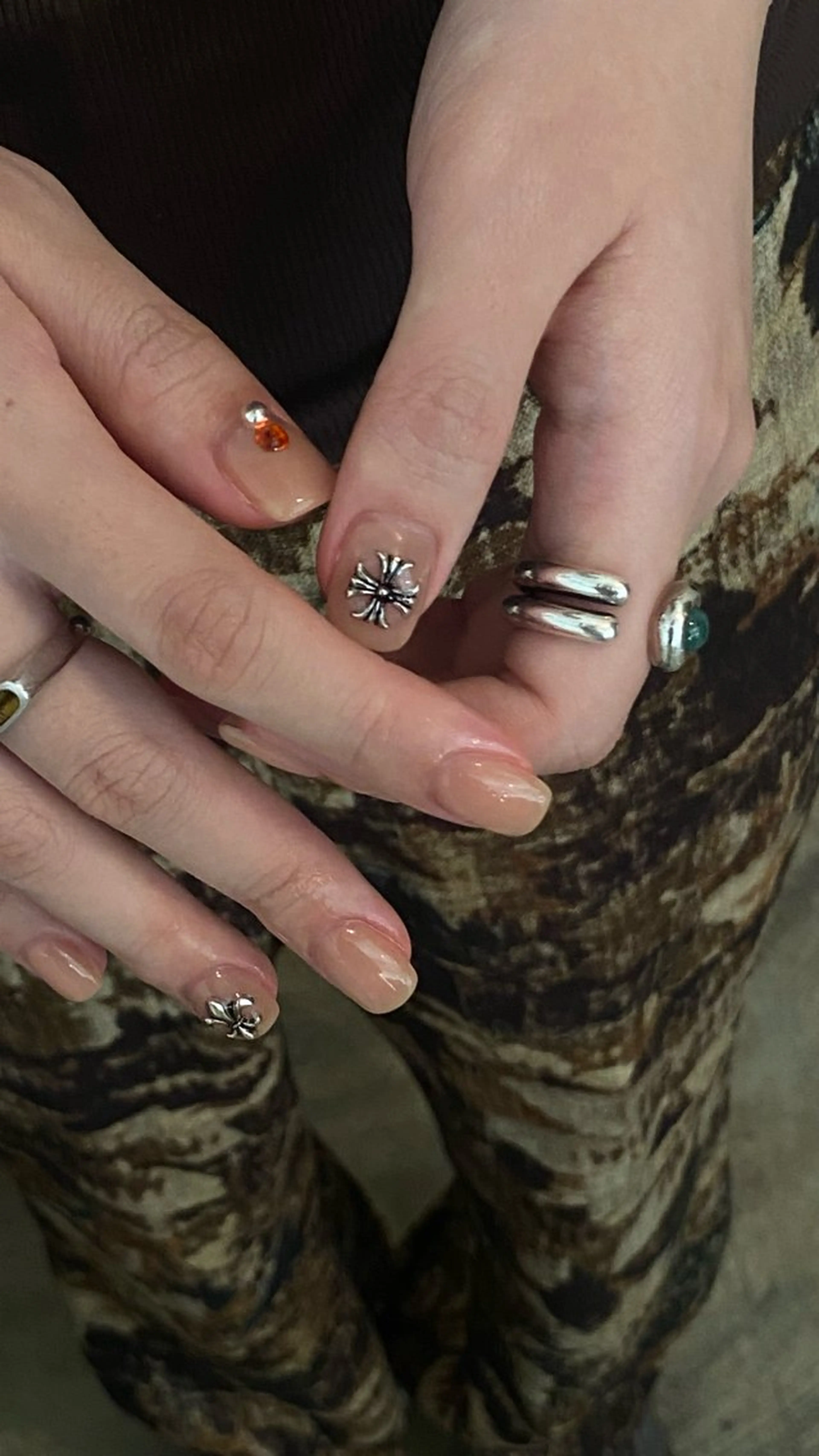 ネイル ハンドネイル Latte.所属・saito keiのネイルデザイン