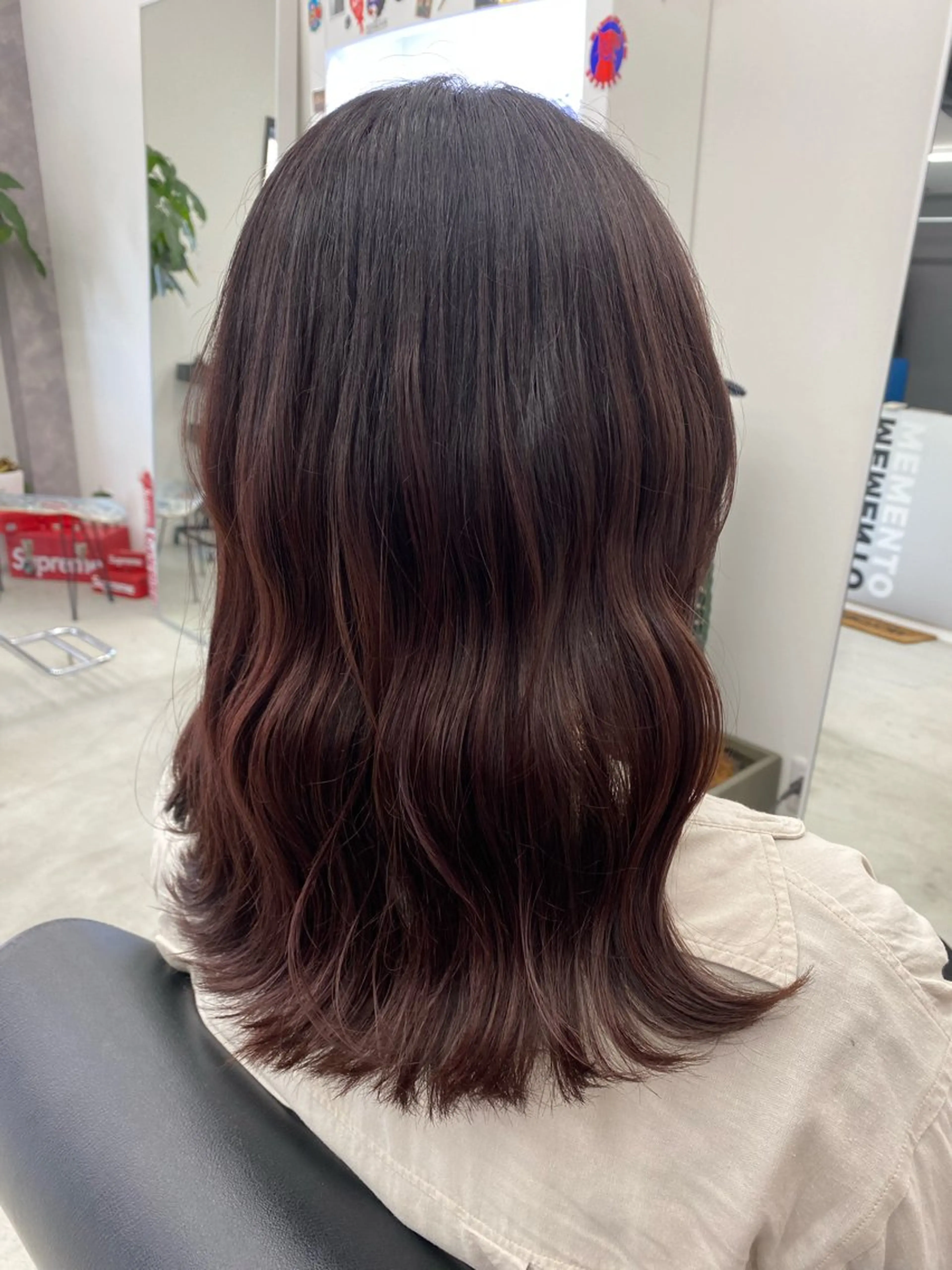 カラー MEMENTO所属・MEMENTO YUZUのヘアスタイル