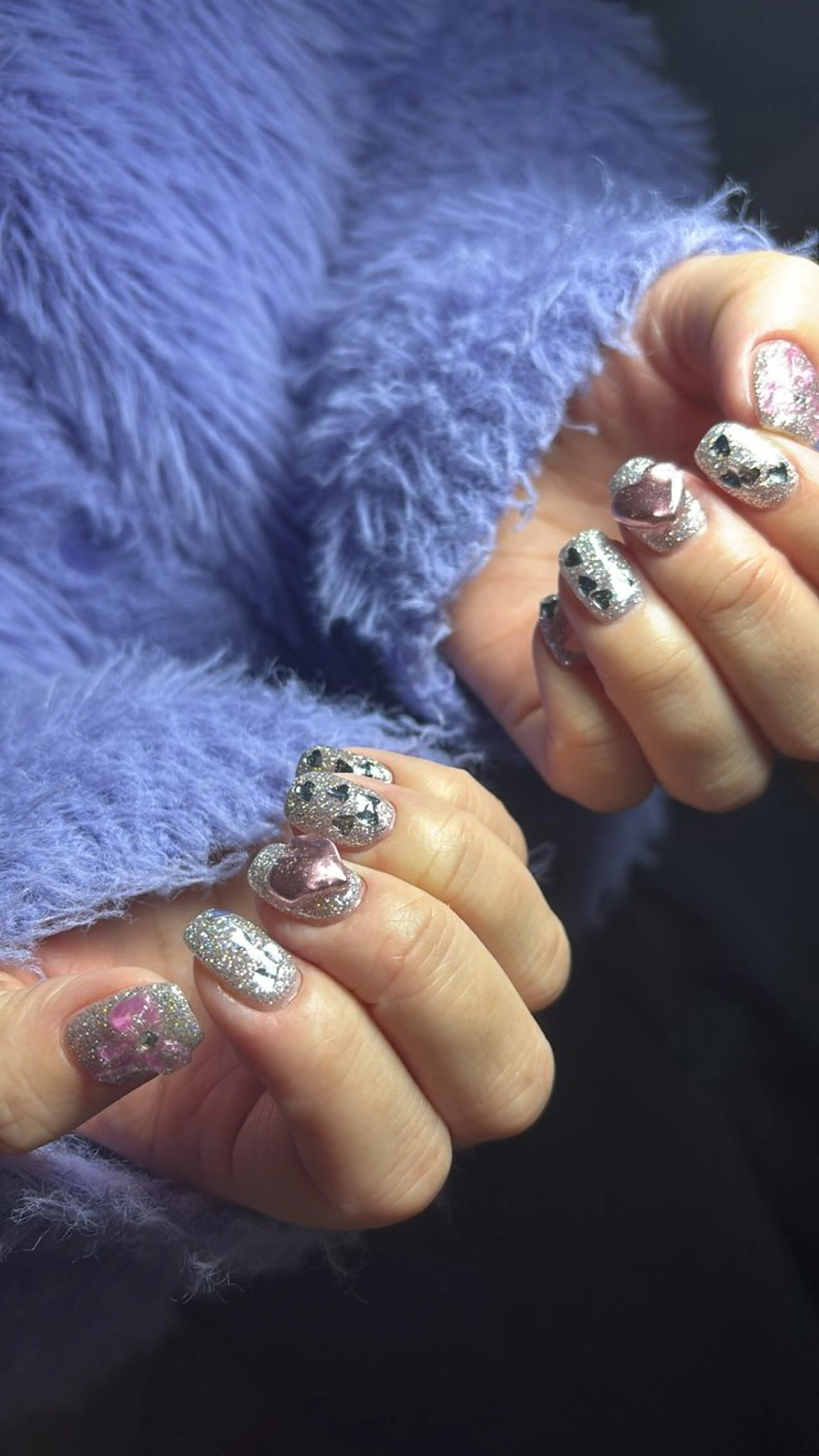 ネイル nailsalon　hue所属・小山 羽奈のネイルデザイン