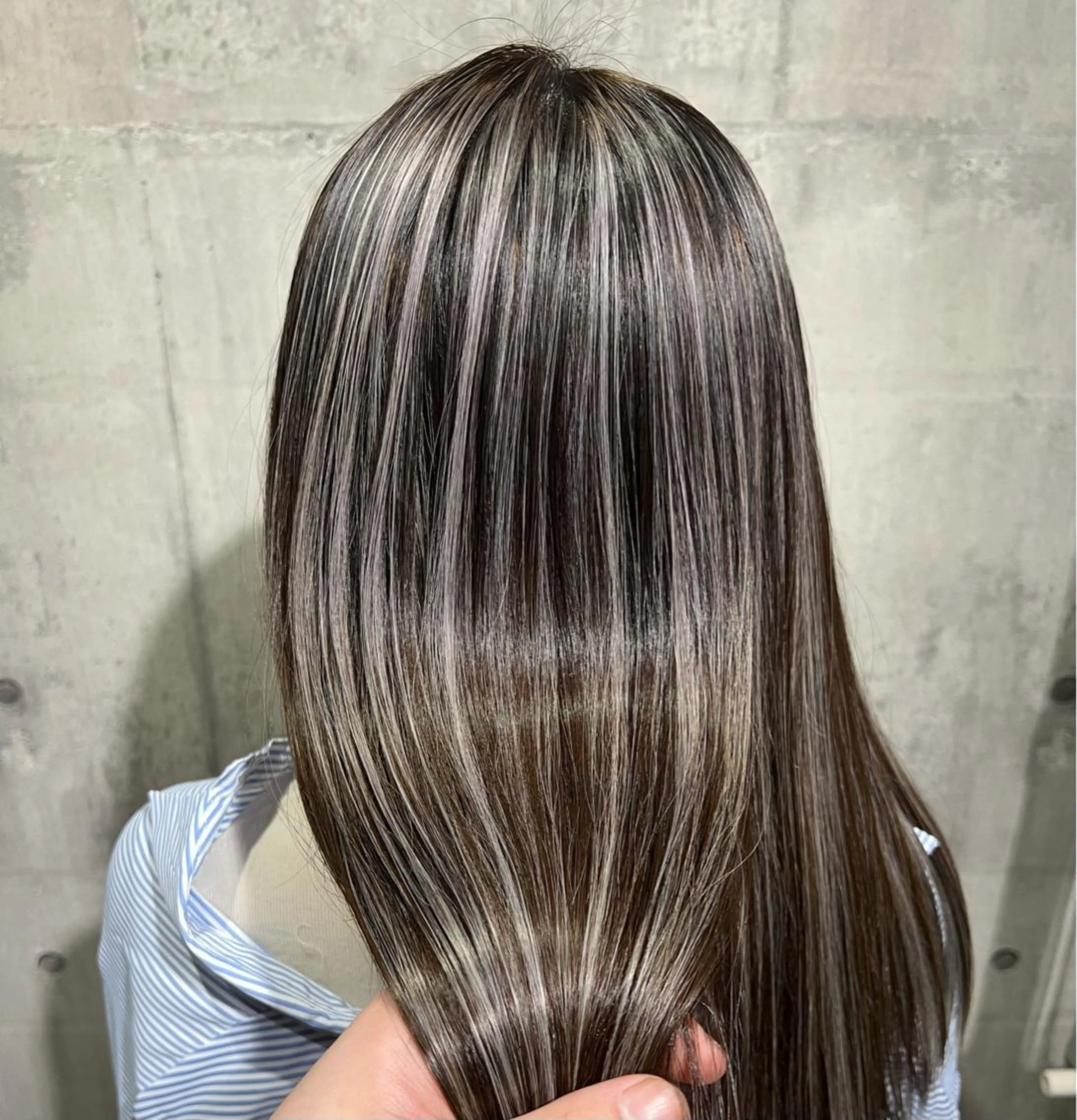 ロング カラー ハイライトカラー ハイライト mimiiy梅田 中崎町ハイトーンのヘアスタイル