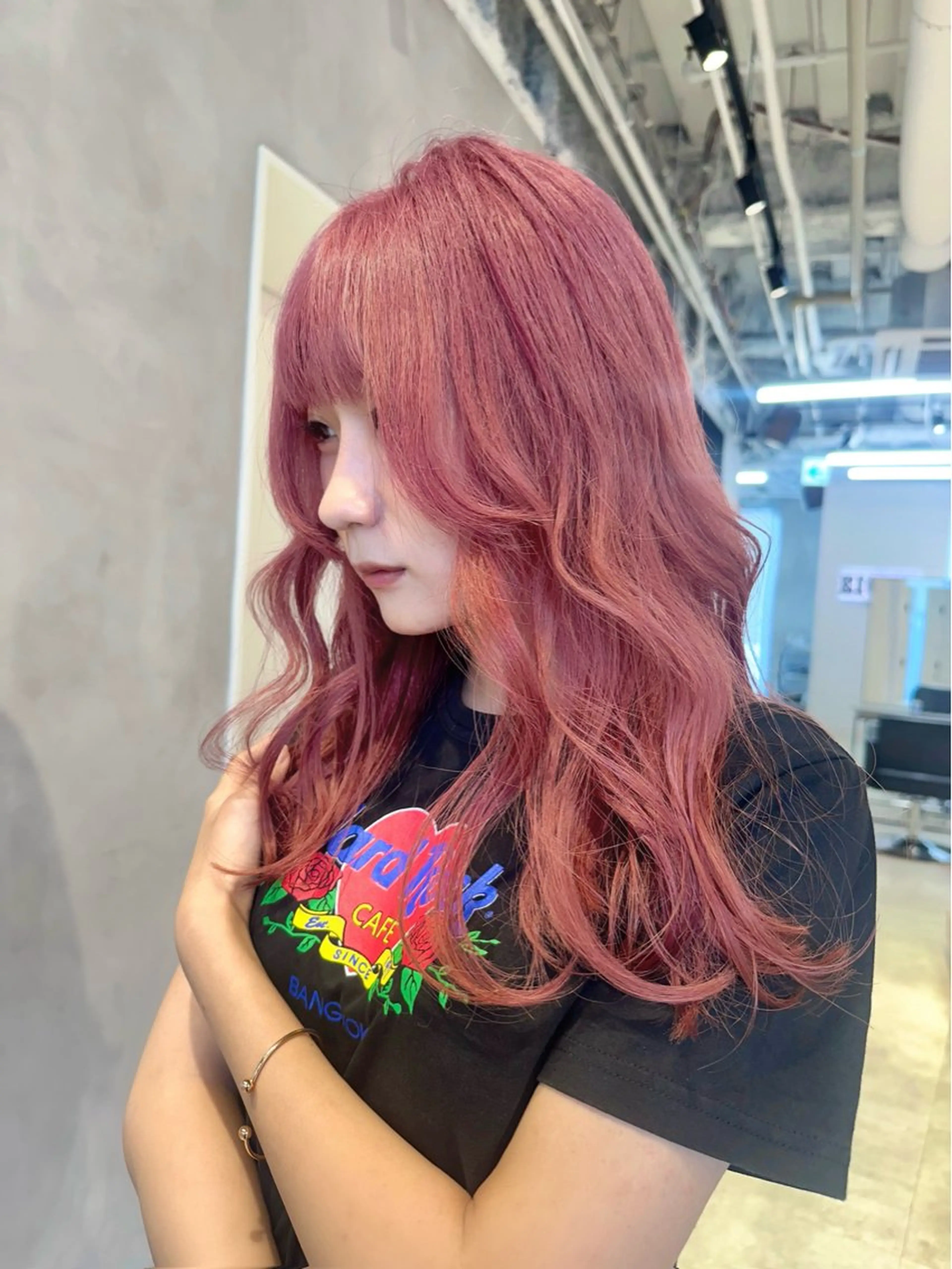 ミディアム カラー ブリーチ ピンクカラー カット ヘアカラー トリートメント 似合わせ小顔ショート /akane🐰♥️のヘアスタイル