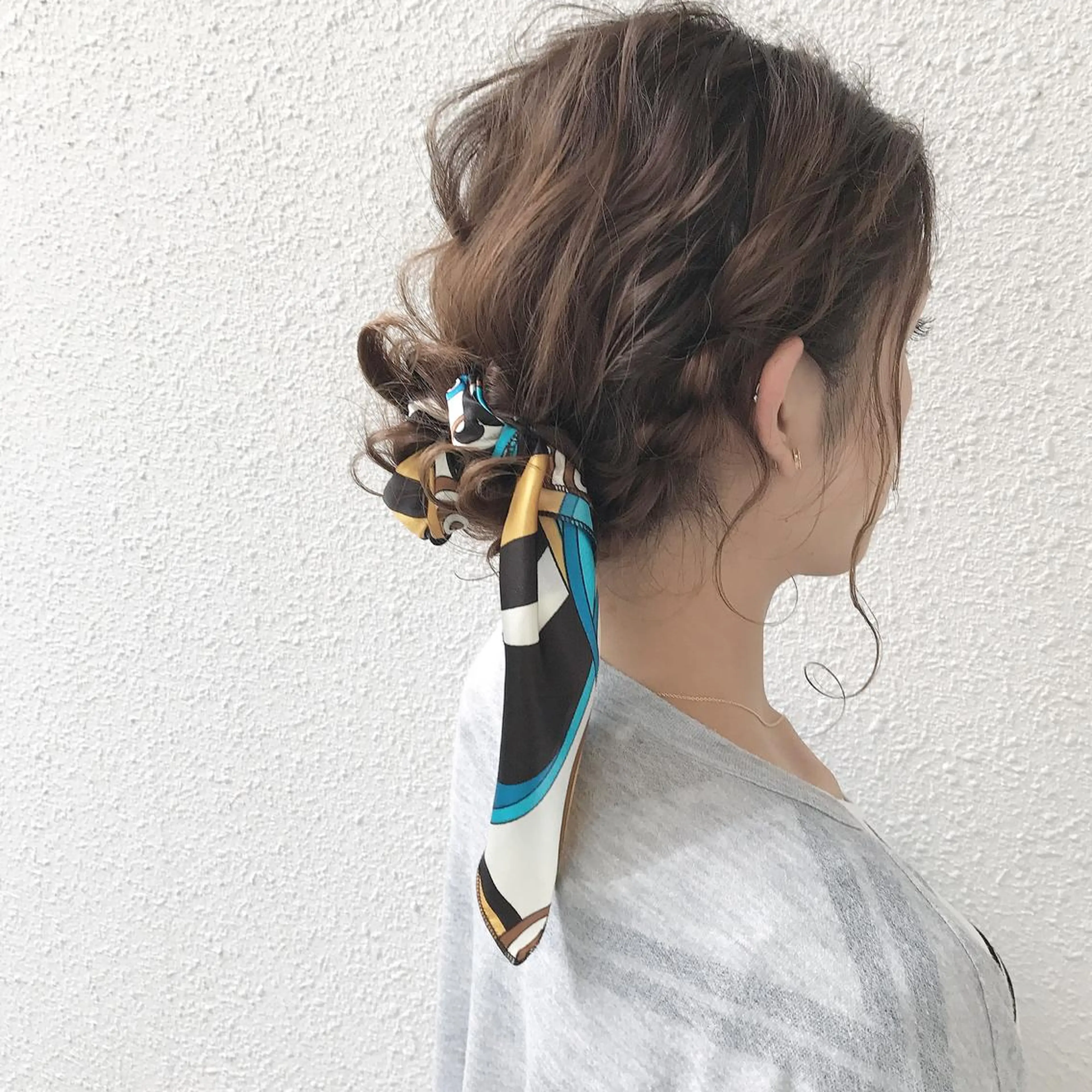 セミロング ロング ヘアアレンジ CHERIEブリーチ ダブルカラー　天神のヘアスタイル