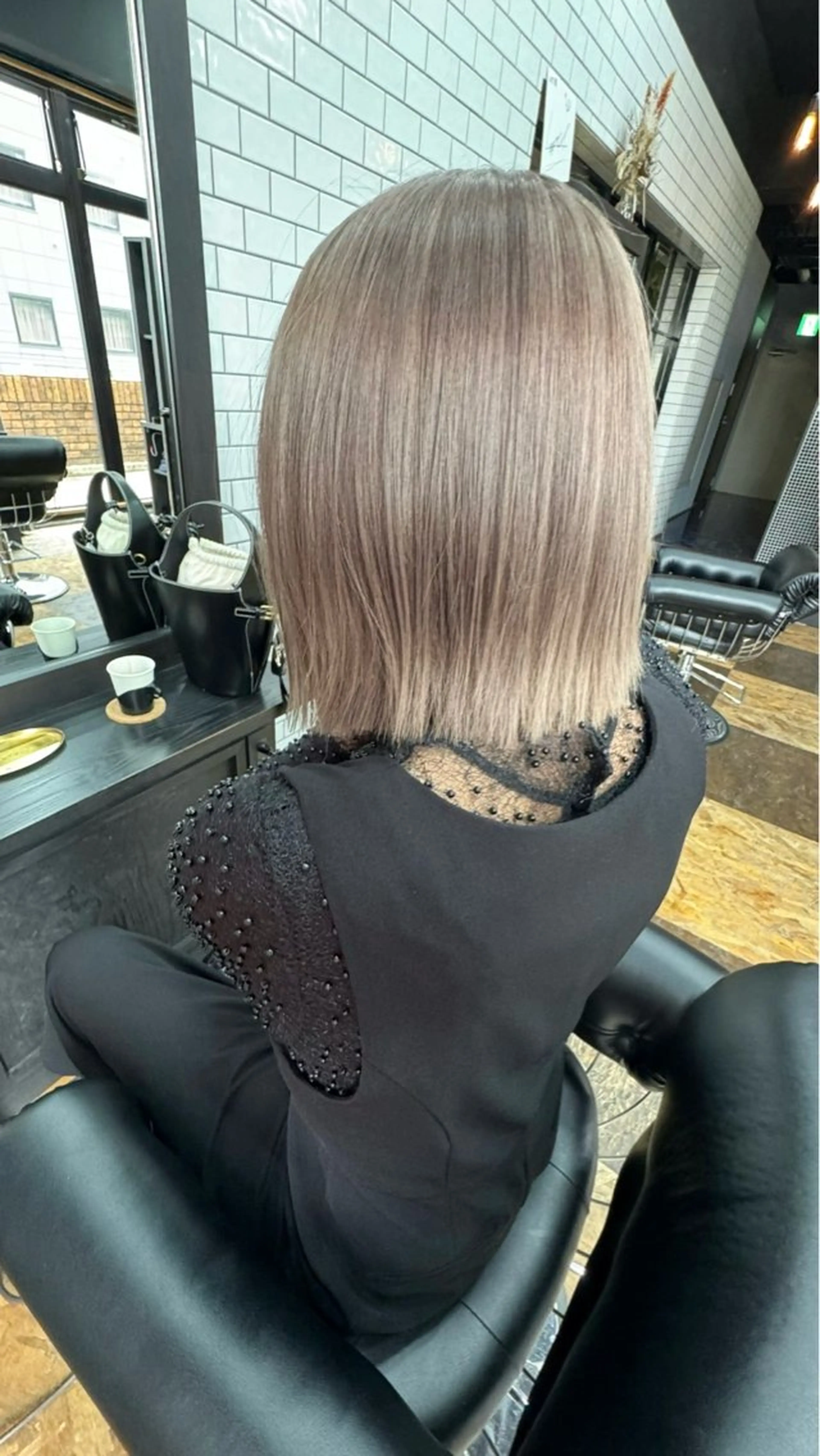ミディアム un. Misakiのヘアスタイル
