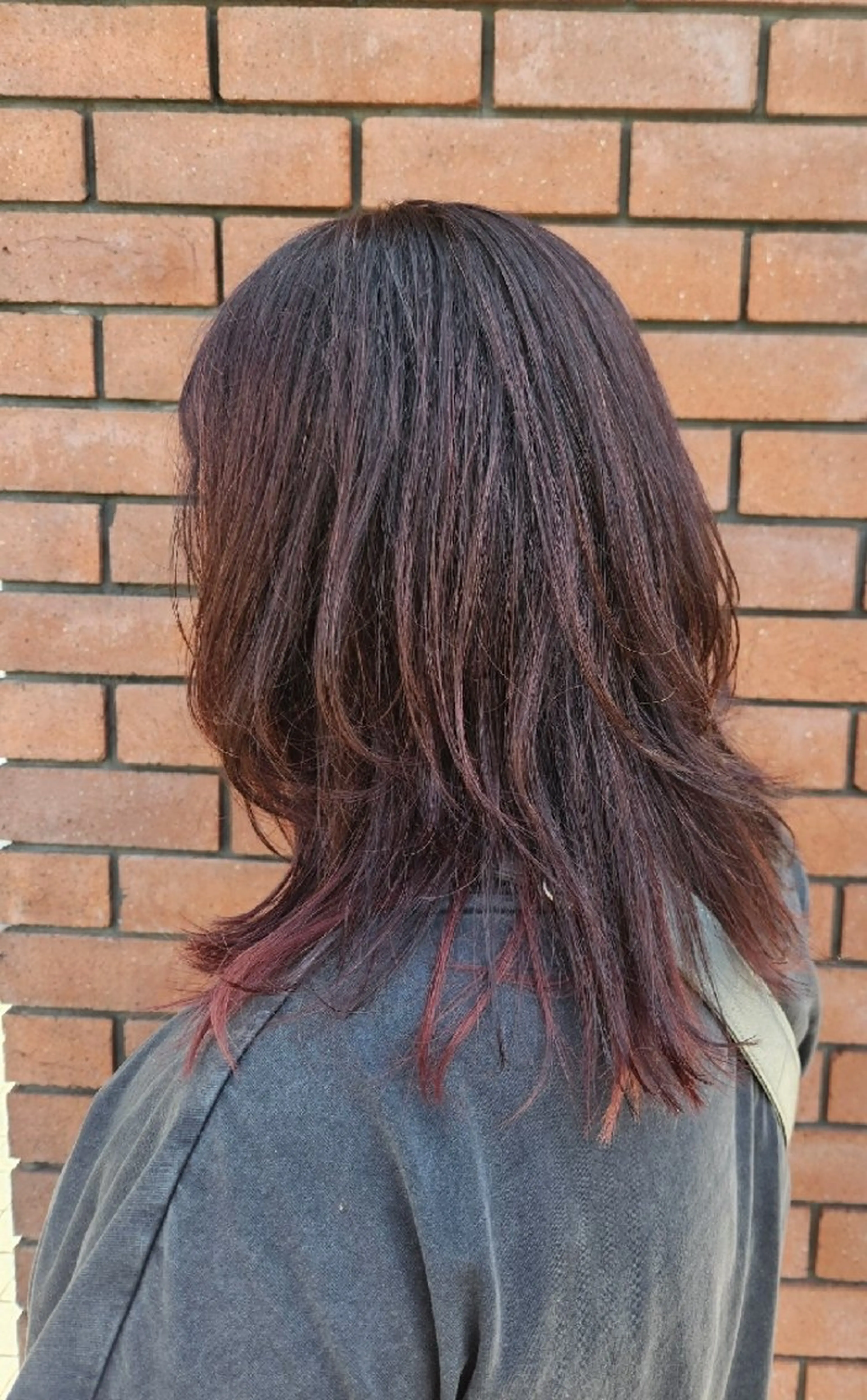 カラー ミディアム ピンクカラー レイヤーカット ウルフカット ヘアカラー LOOP所属・西院・西京極LOOP mayuのマツエク・マツパデザイン