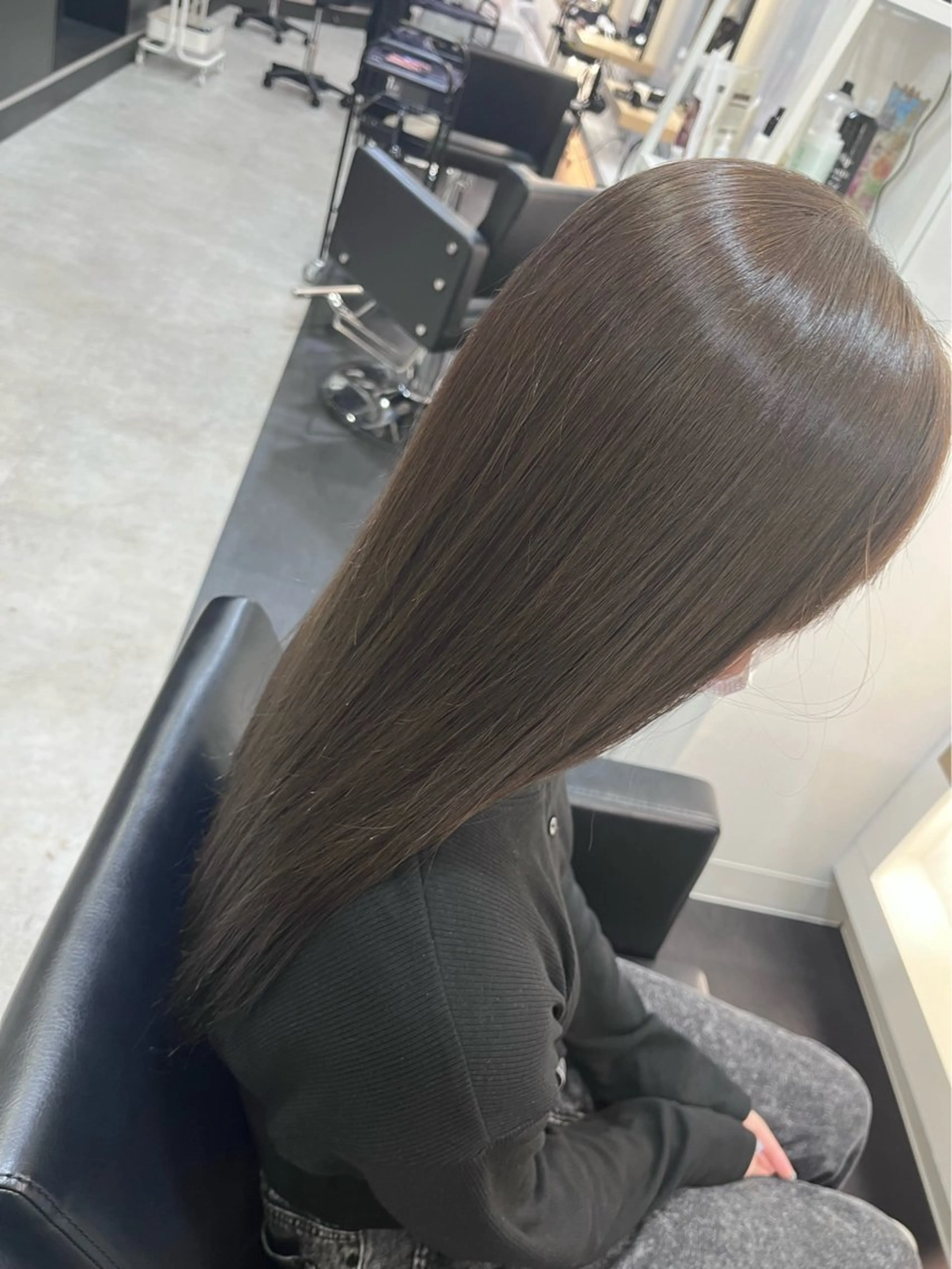 カラー 小原 里都のヘアスタイル