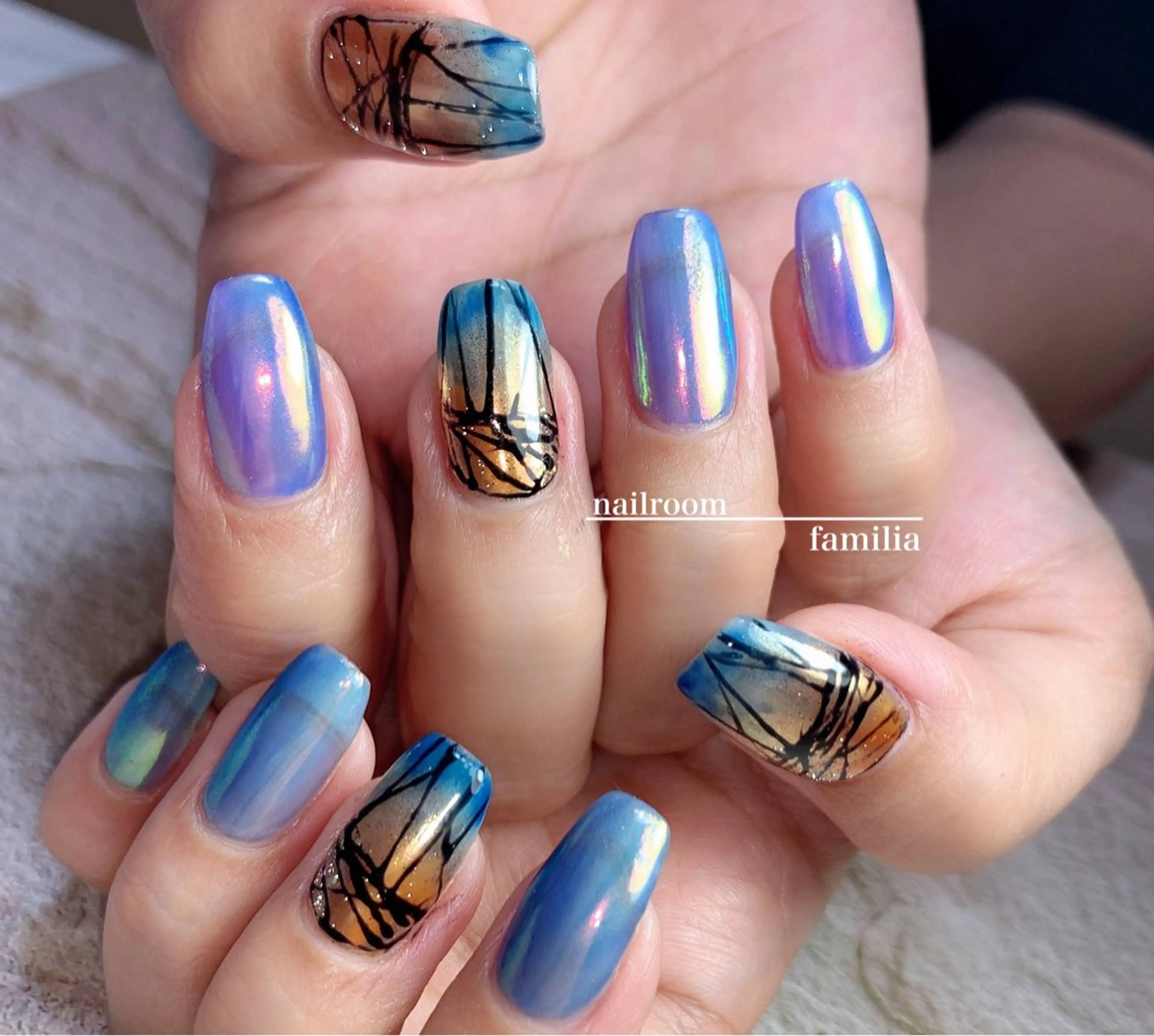 ネイル オーロラネイル グラデーション ハロウィン ハンドネイル -nailroom- familiaのネイルデザイン