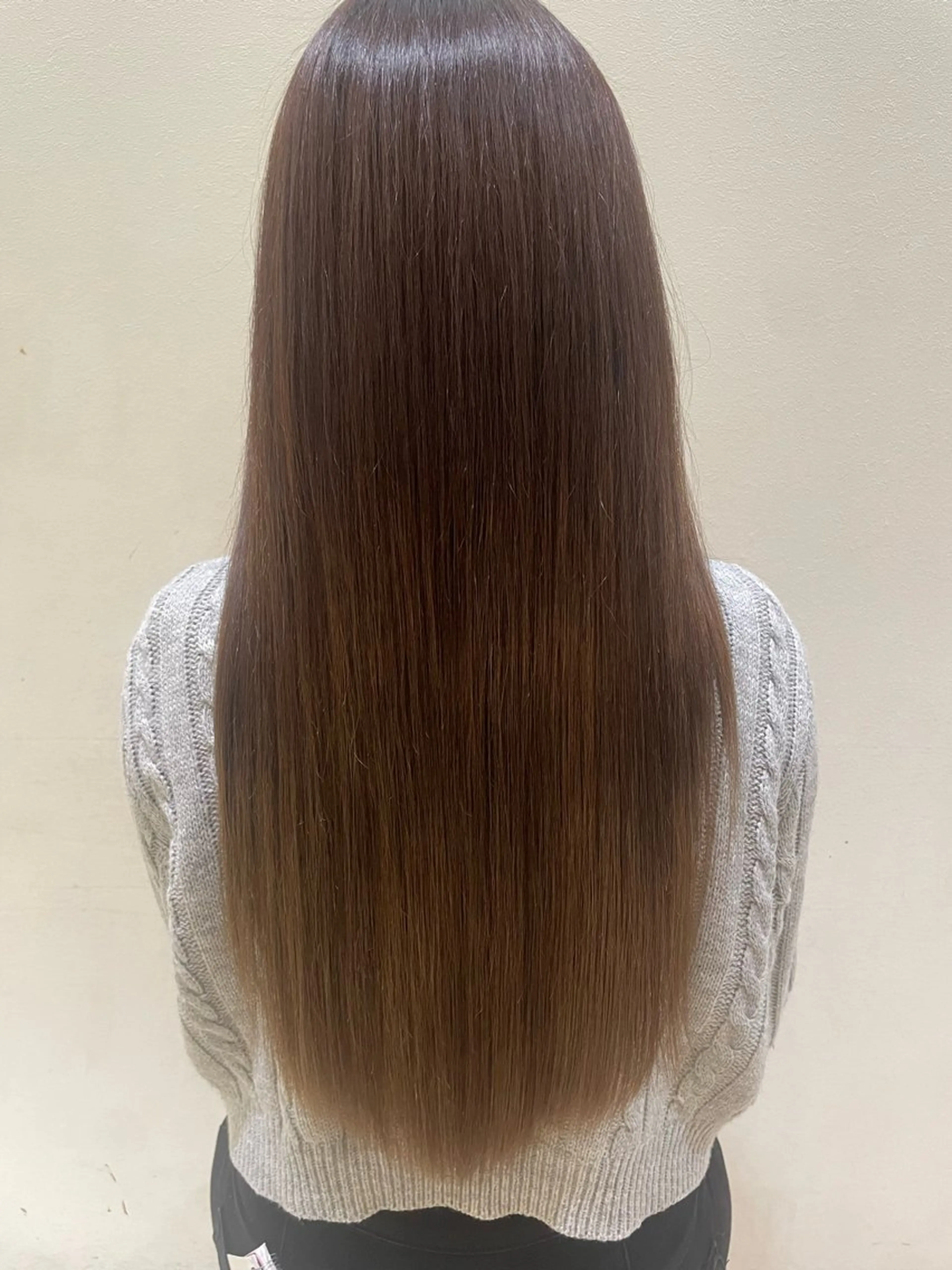 セミロング カラー 川井田 志津子のエステ・リラクイメージ