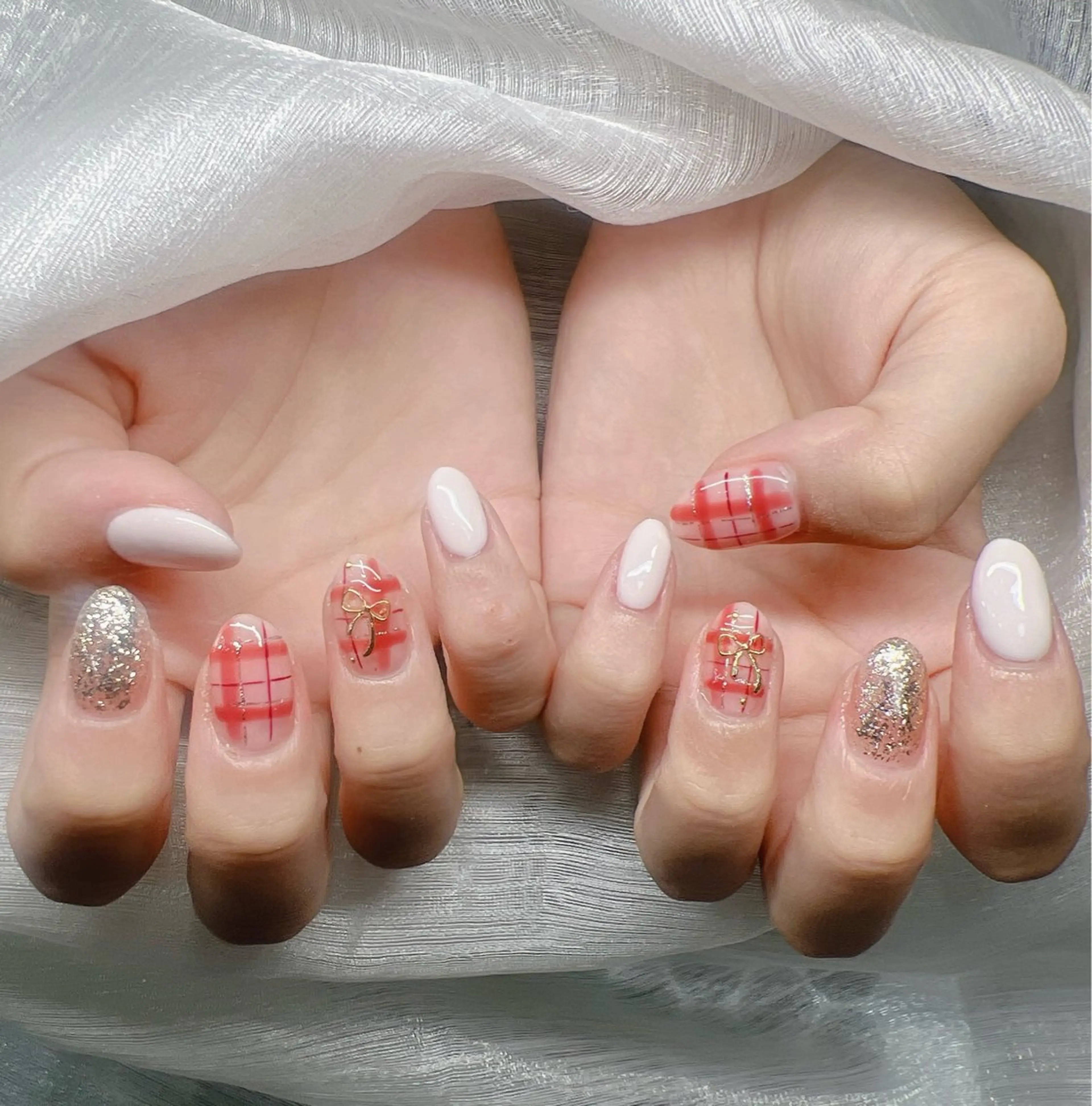 ネイル 長さ出し グラデーション キラキラネイル マグネットネイル ニュアンスネイル ハンドネイル Lee Nails チップ長さだし専門店のネイルデザイン