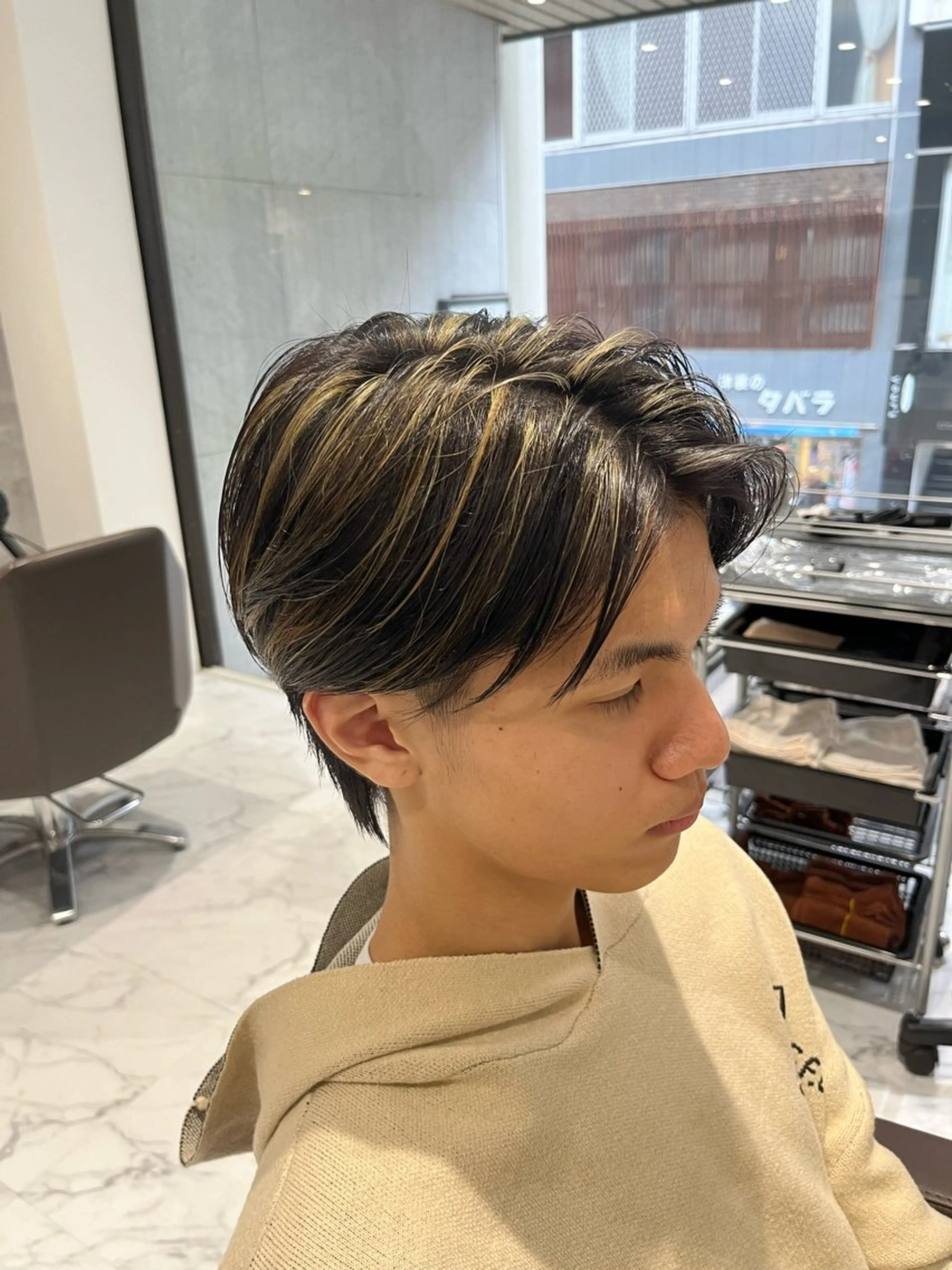 カラー メンズ ヘアカラー トリートメント 坂本 理輝のヘアスタイル