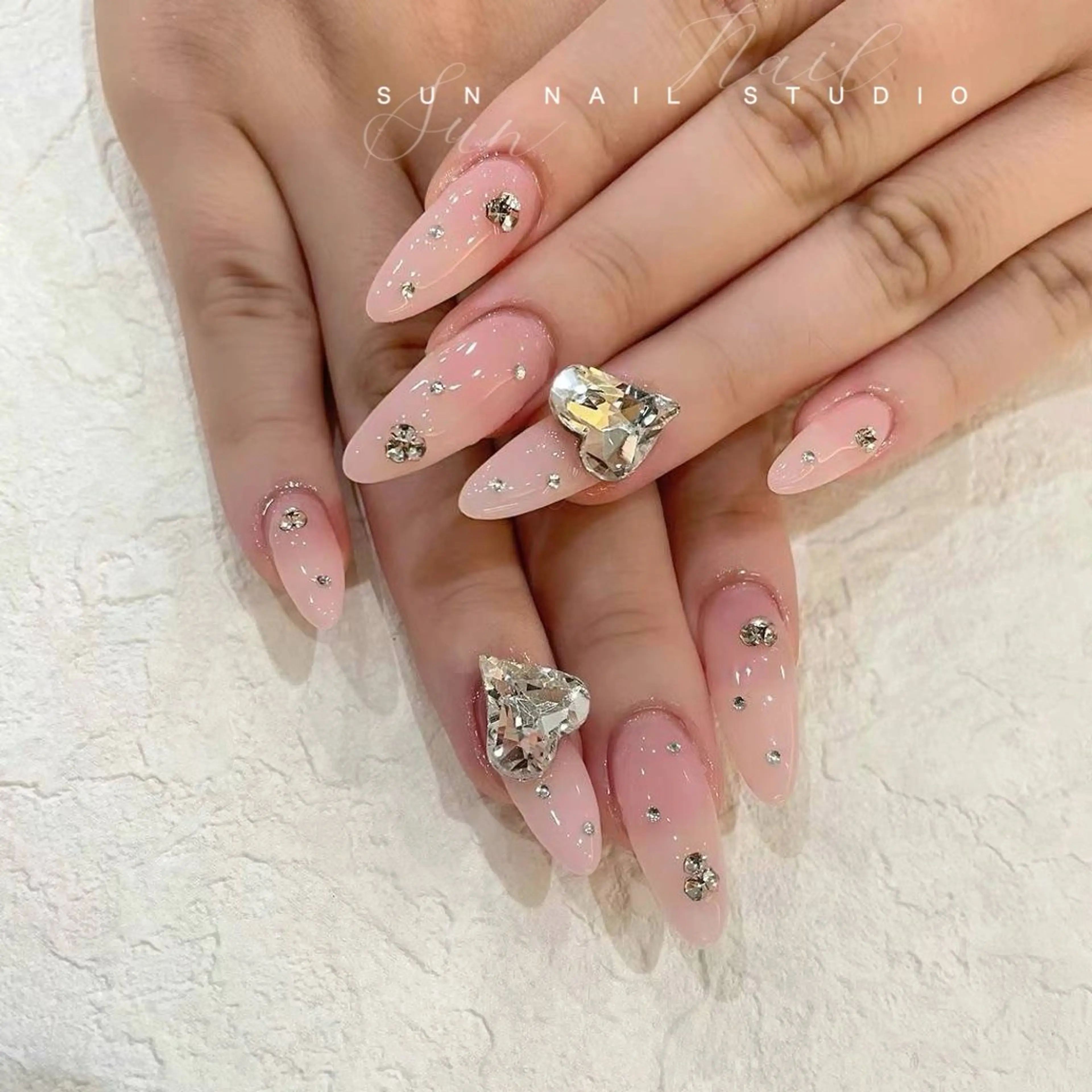 ネイル ハンドネイル ハンドケア SUN nail上本町のネイルデザイン