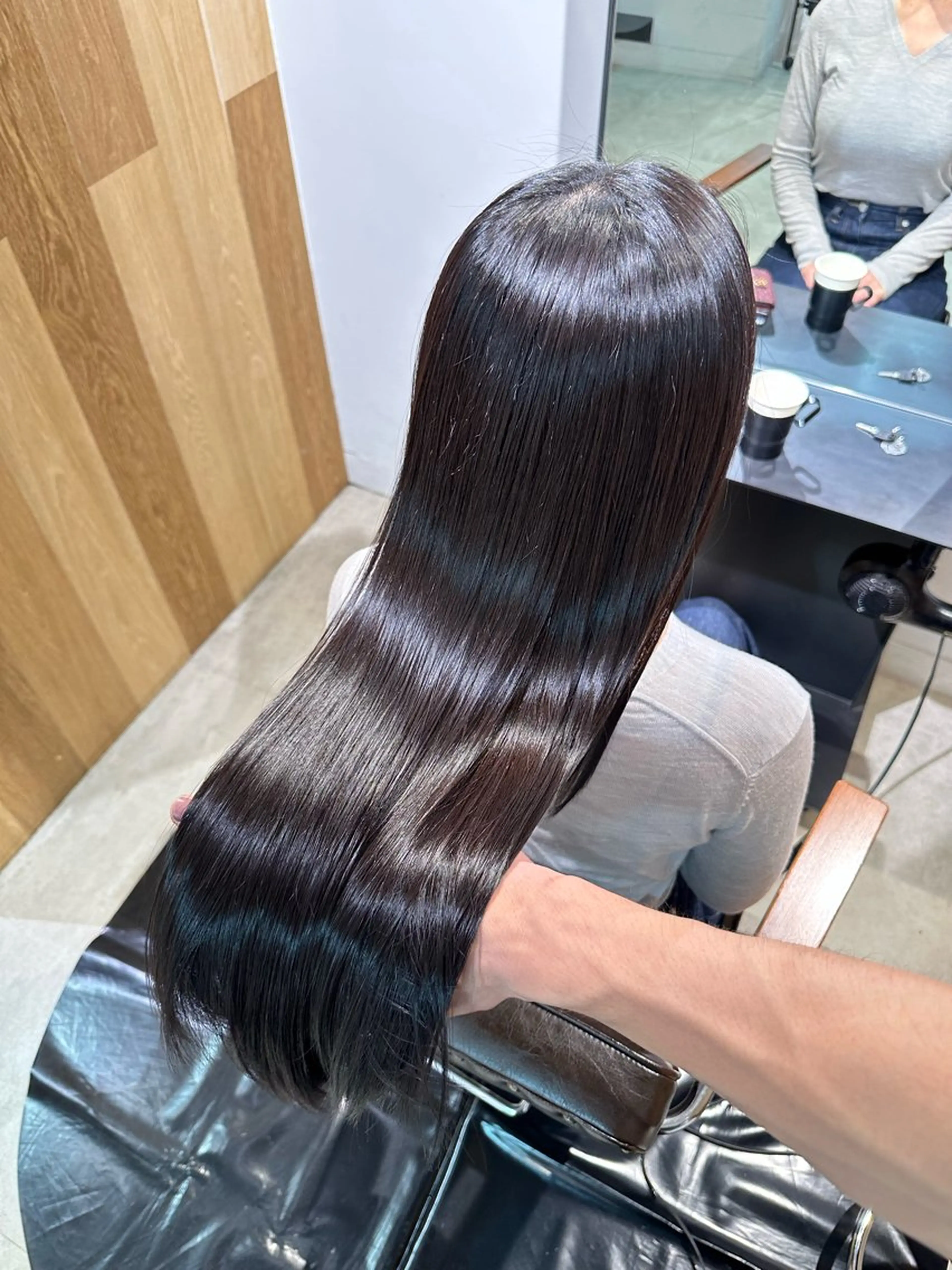 ロング ヘアカラー トリートメント DXシェアサロン渋谷所属・縮毛矯正🌝髪質改善 🌝しじたかゆきのヘアスタイル