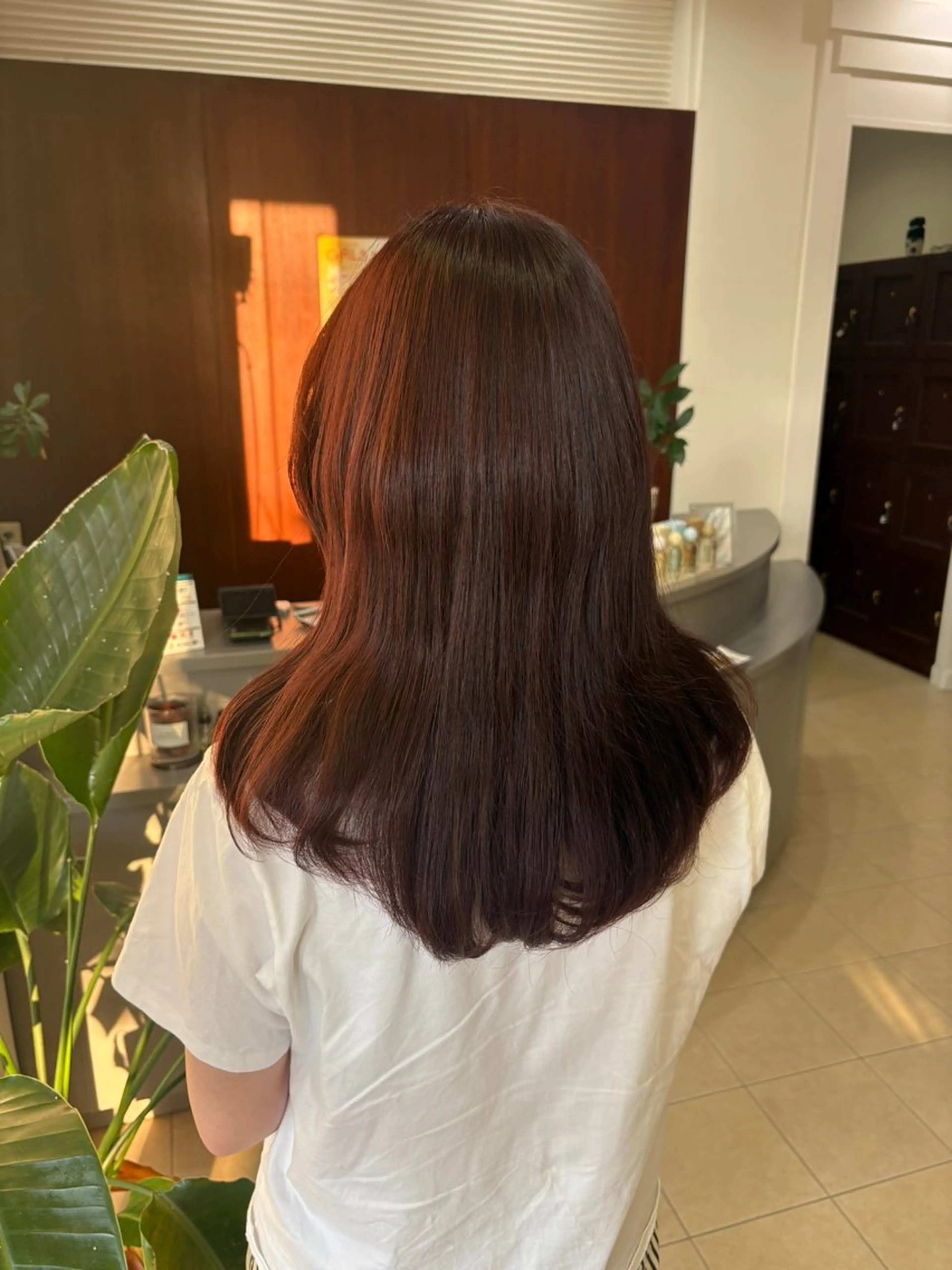 セミロング レッドブラウン ヘアカラー alu さやのヘアスタイル