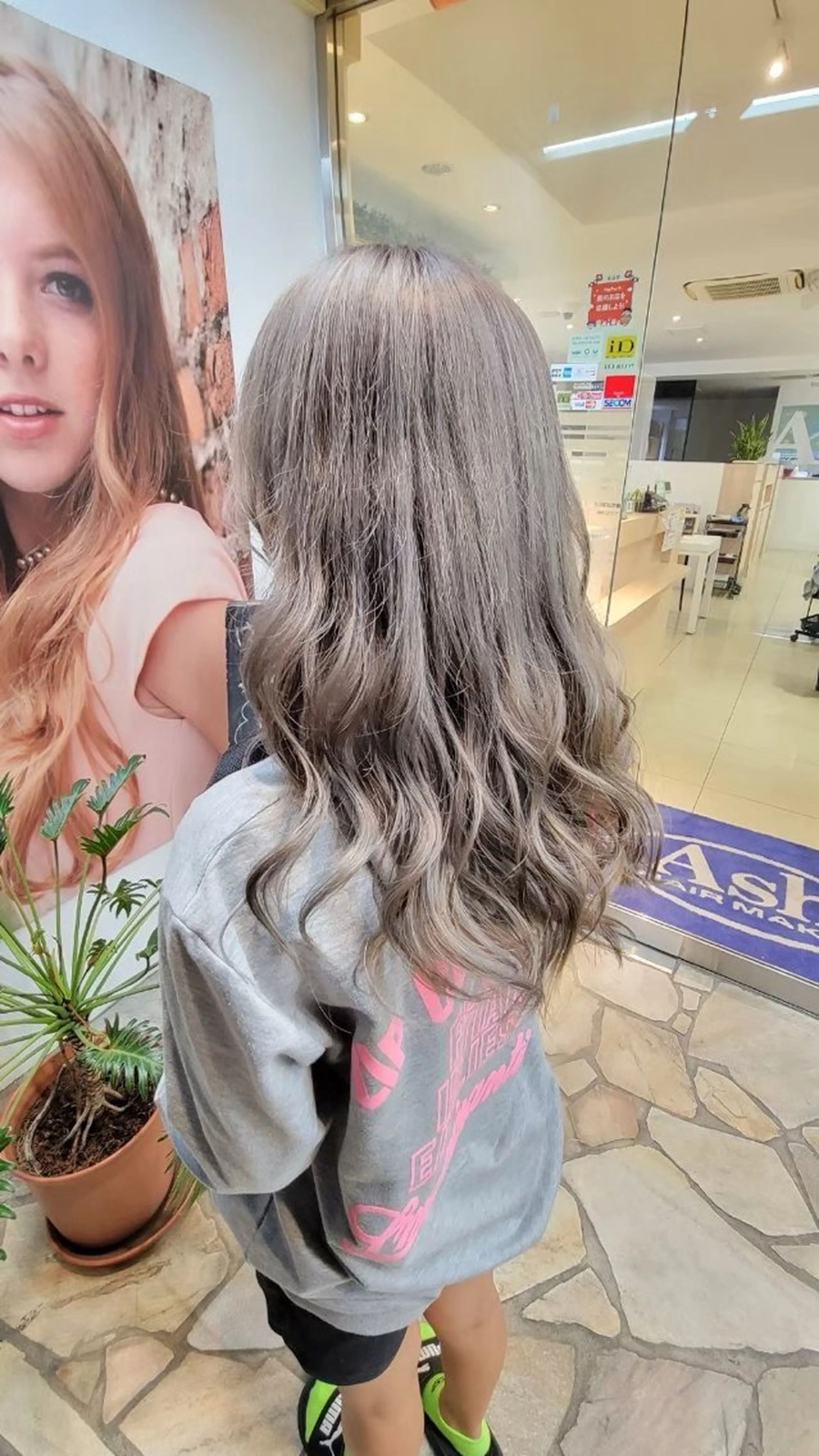 カラー Ash瀬谷 長嶋零のヘアスタイル