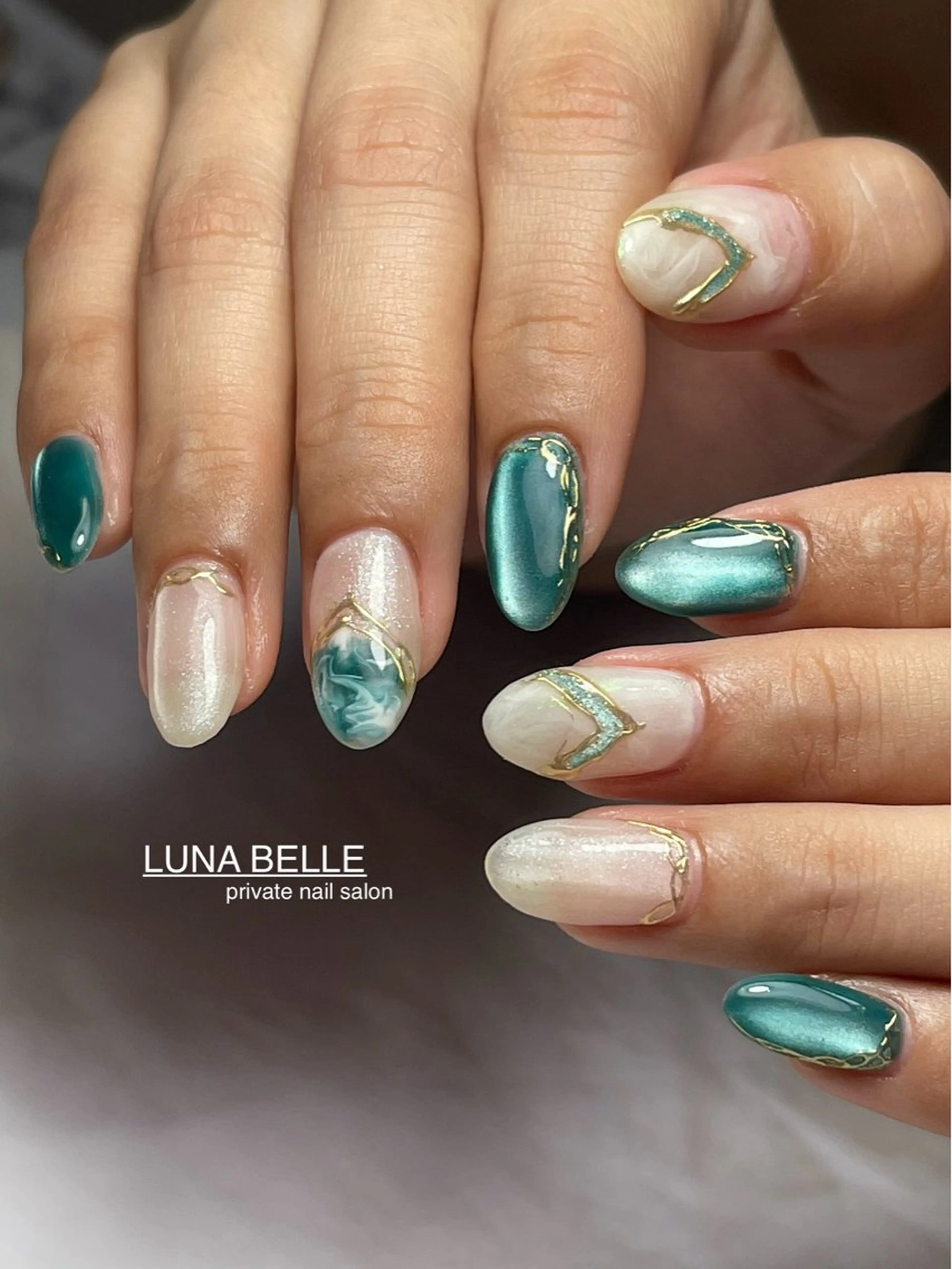 ネイル アートネイル マグネットネイル 大理石ネイル(マーブル) ミラーネイル ハンドネイル LUNA BELLEのネイルデザイン