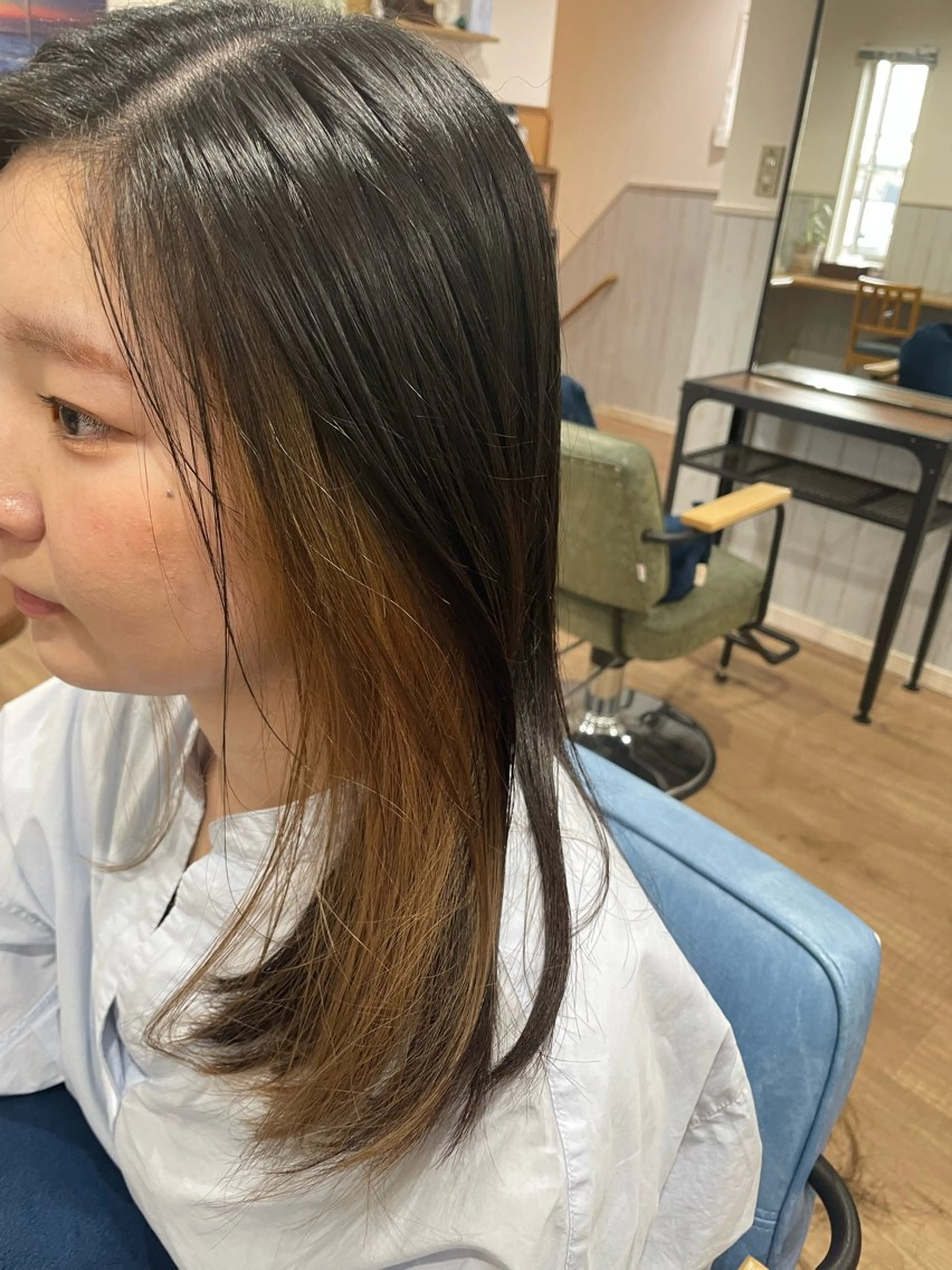 ロング カラー 原田 桜花のヘアスタイル