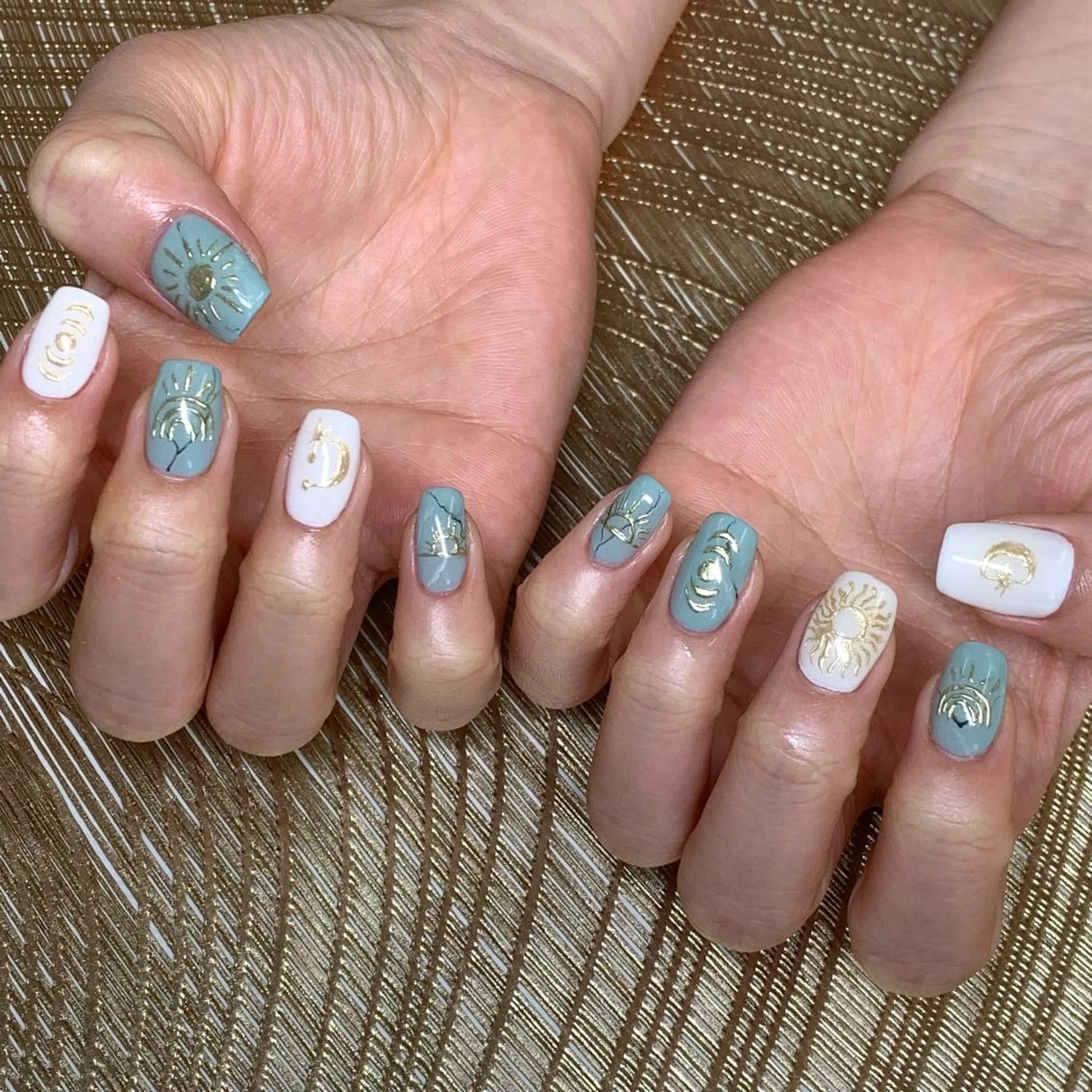 ネイル ハンドネイル καρδιά -ｶﾙﾃﾞｨｱ-のネイルデザイン