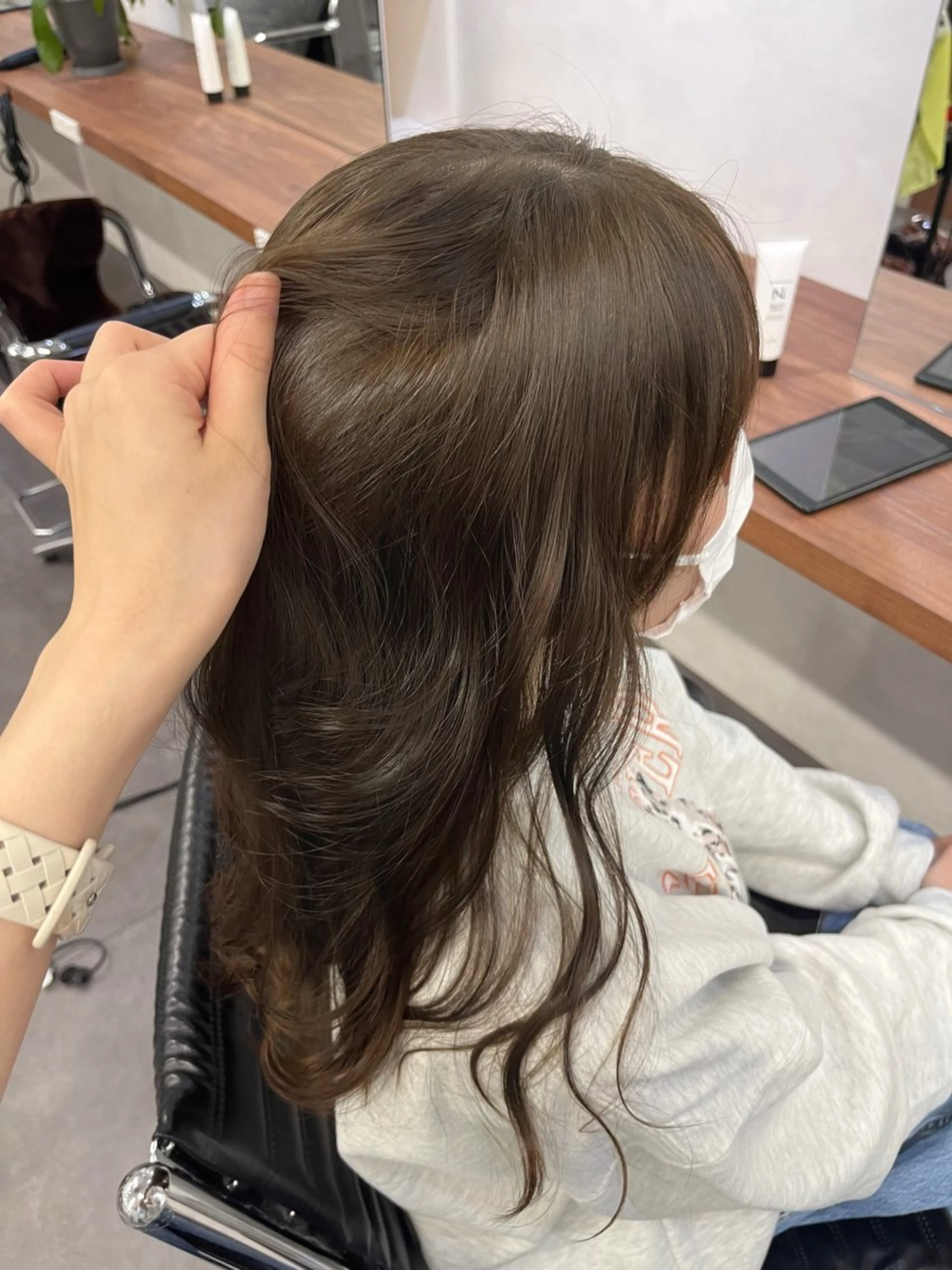 ロング カラー ヘアカラー トリートメント 寺本帆花 カラーモデル募集のヘアスタイル