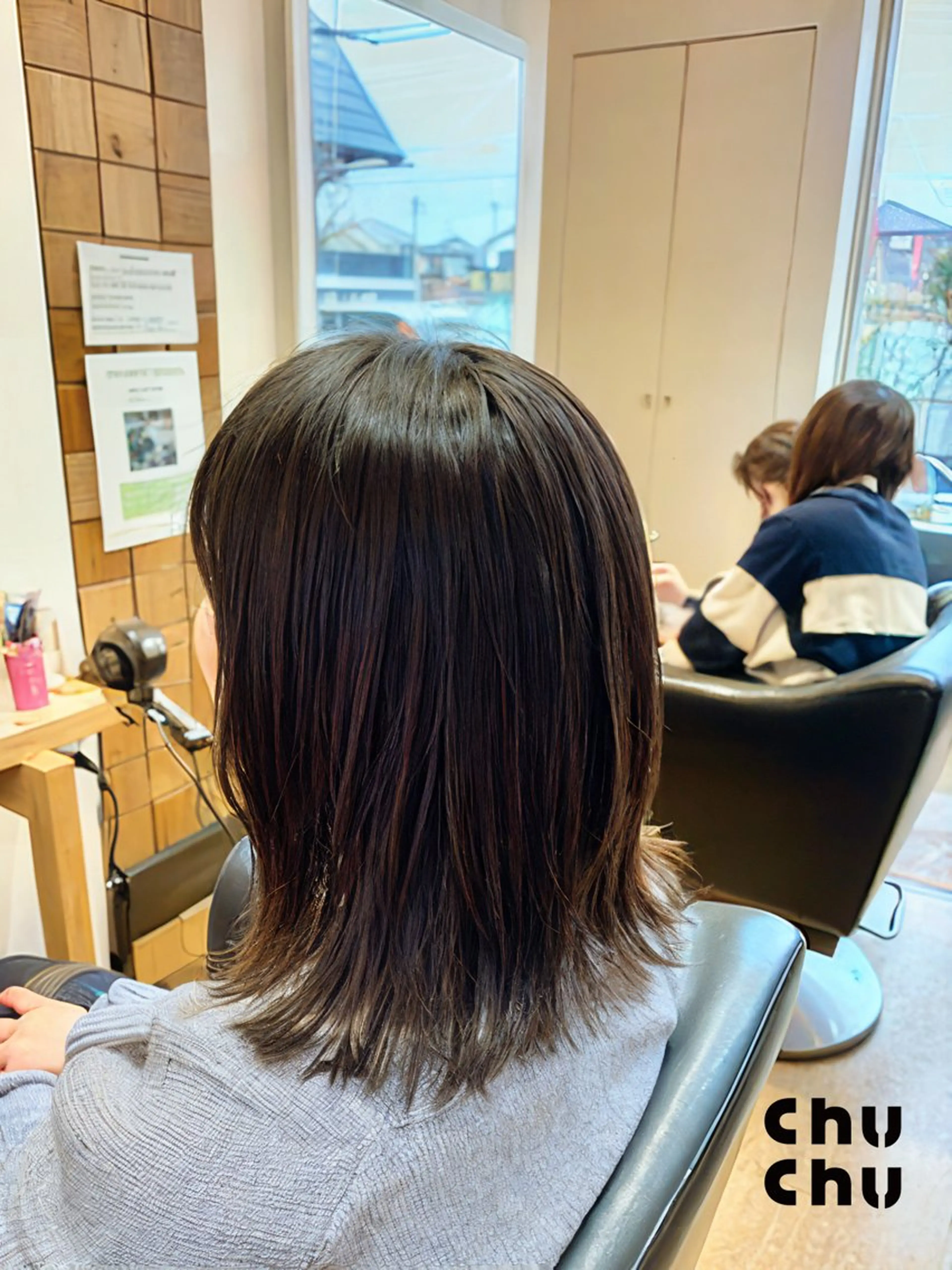 ミディアム カラー アッシュ 透明感カラー ボブ 外ハネヘア カット ヘアカラー 秋山知穂　縮毛矯正 ショートが得意☆のヘアスタイル
