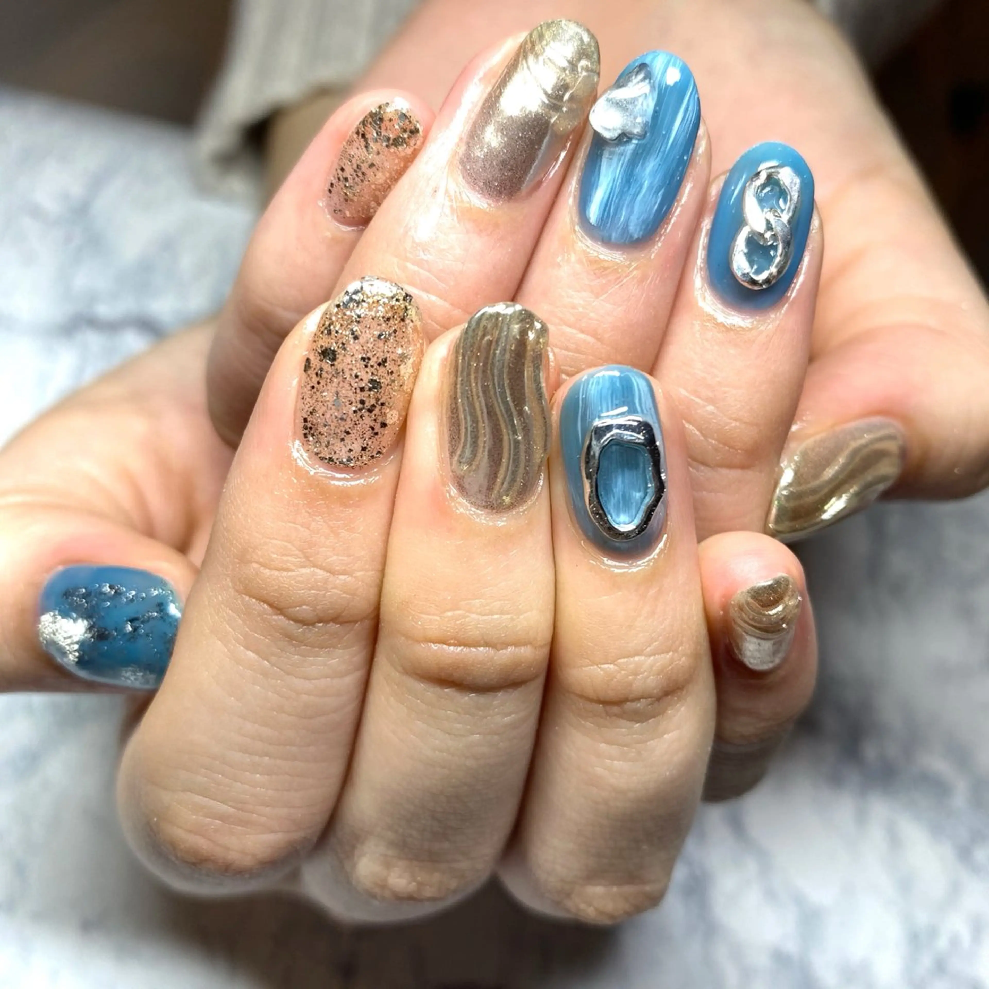 ネイル ミラーネイル Nails VINATI所属・ササキスズナ Jr.ネイリストのネイルデザイン