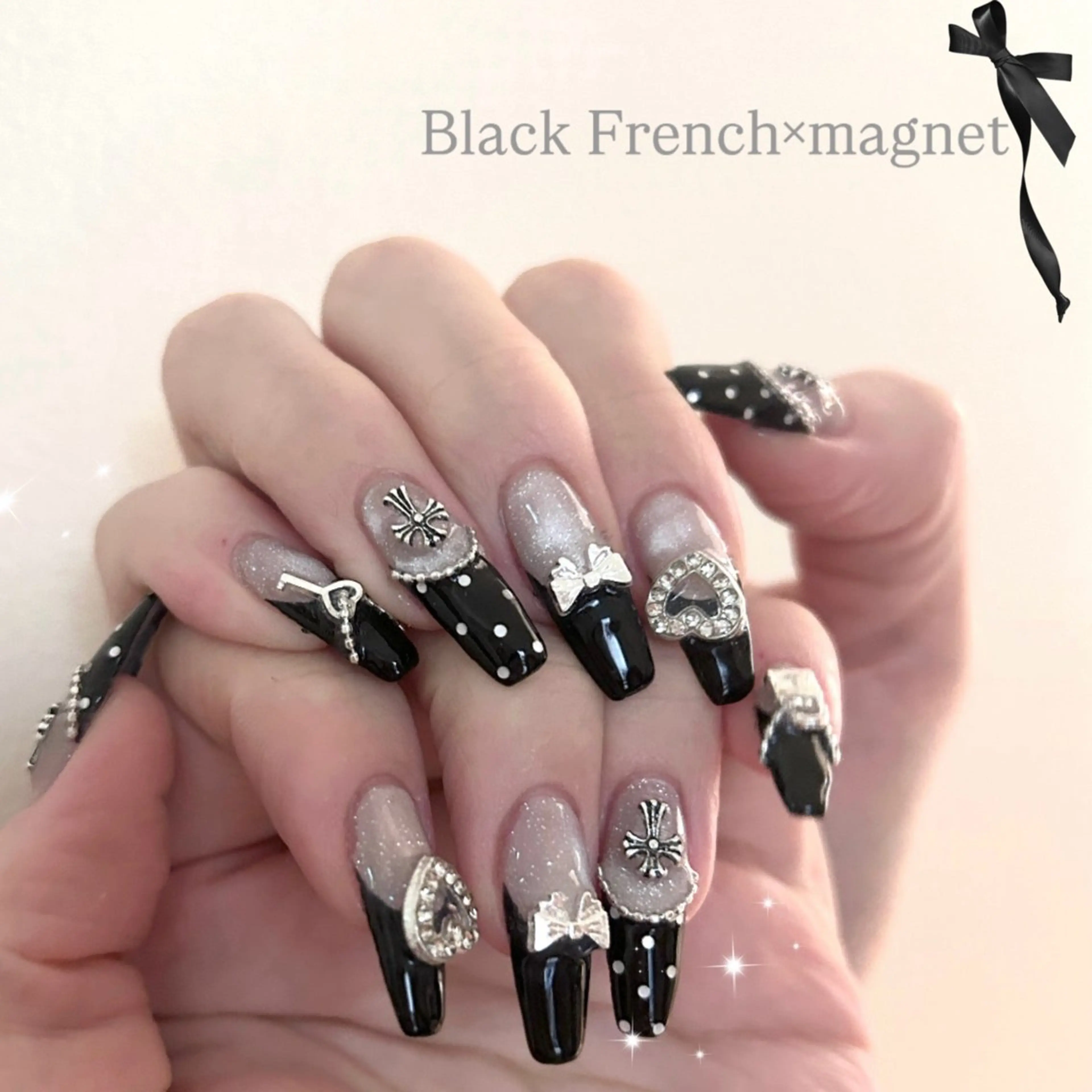 ネイル フレンチネイル ハンドネイル ꒰ঌゆあ ໒꒱·̩͙のネイルデザイン