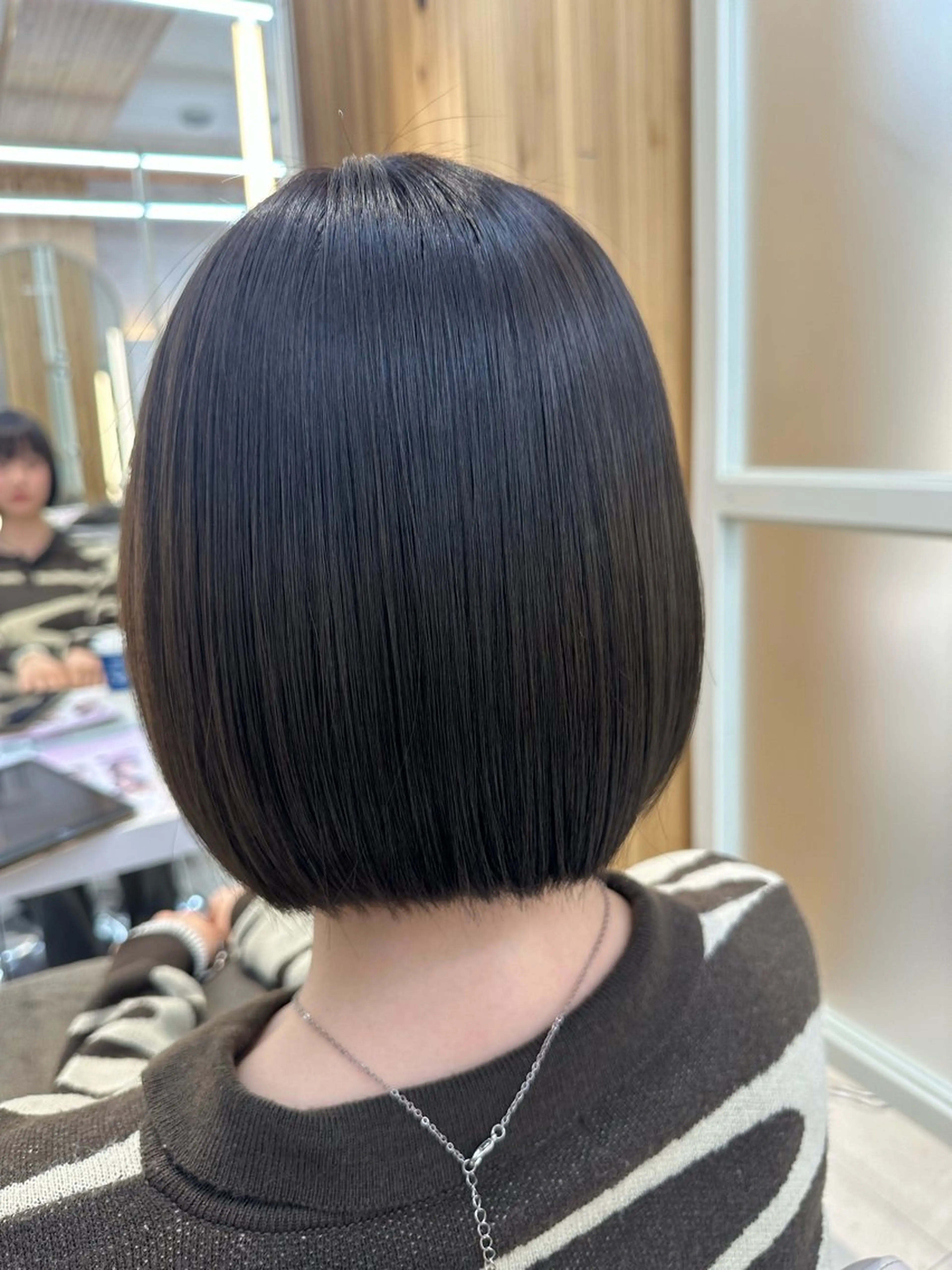 ショート oto🎀×美髪× シースルー前髪🤍のヘアスタイル