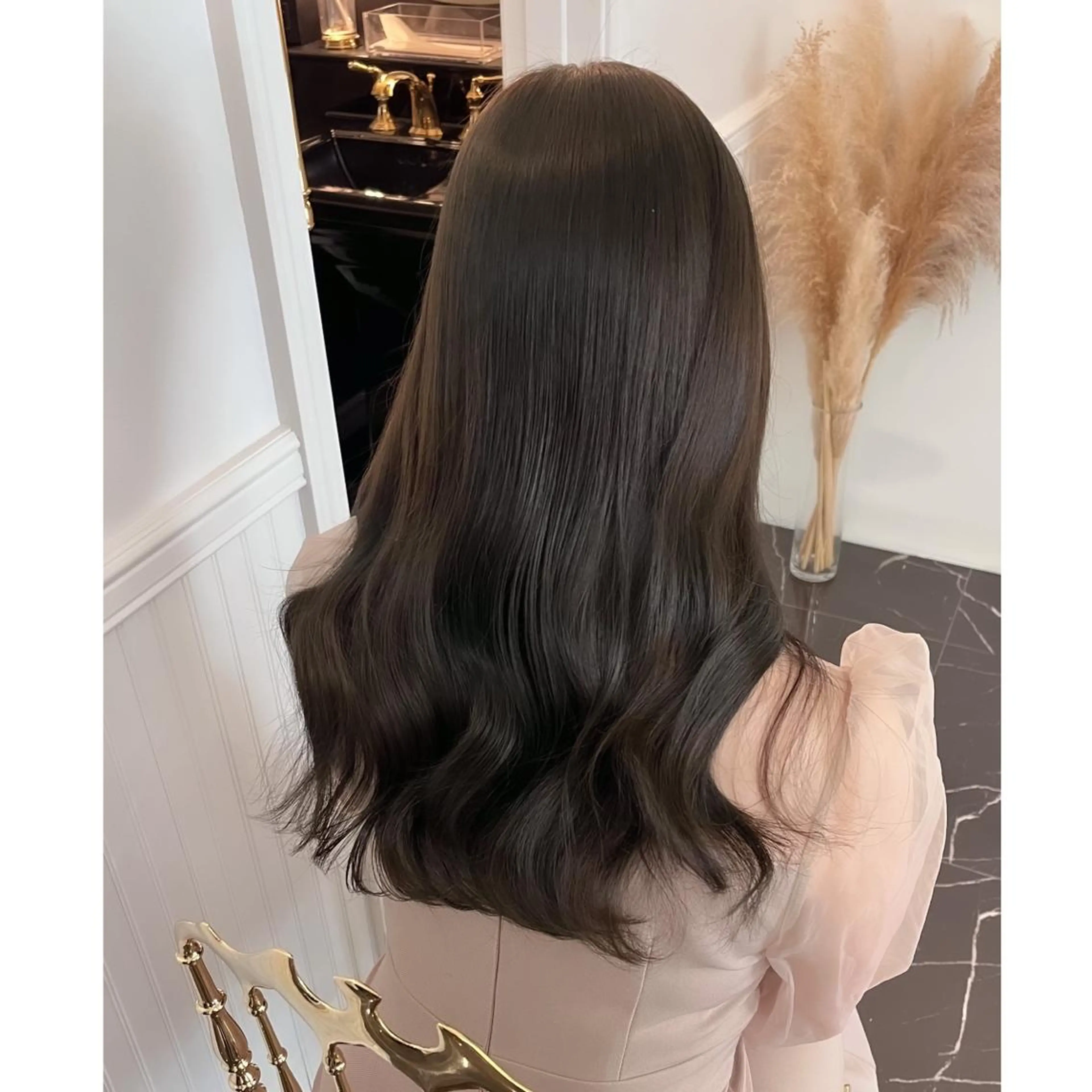 ロング カラー ブリーチ ヘアカラー LOTTA CUCCI所属・miyu /トレンド カラー×艶髪のヘアスタイル