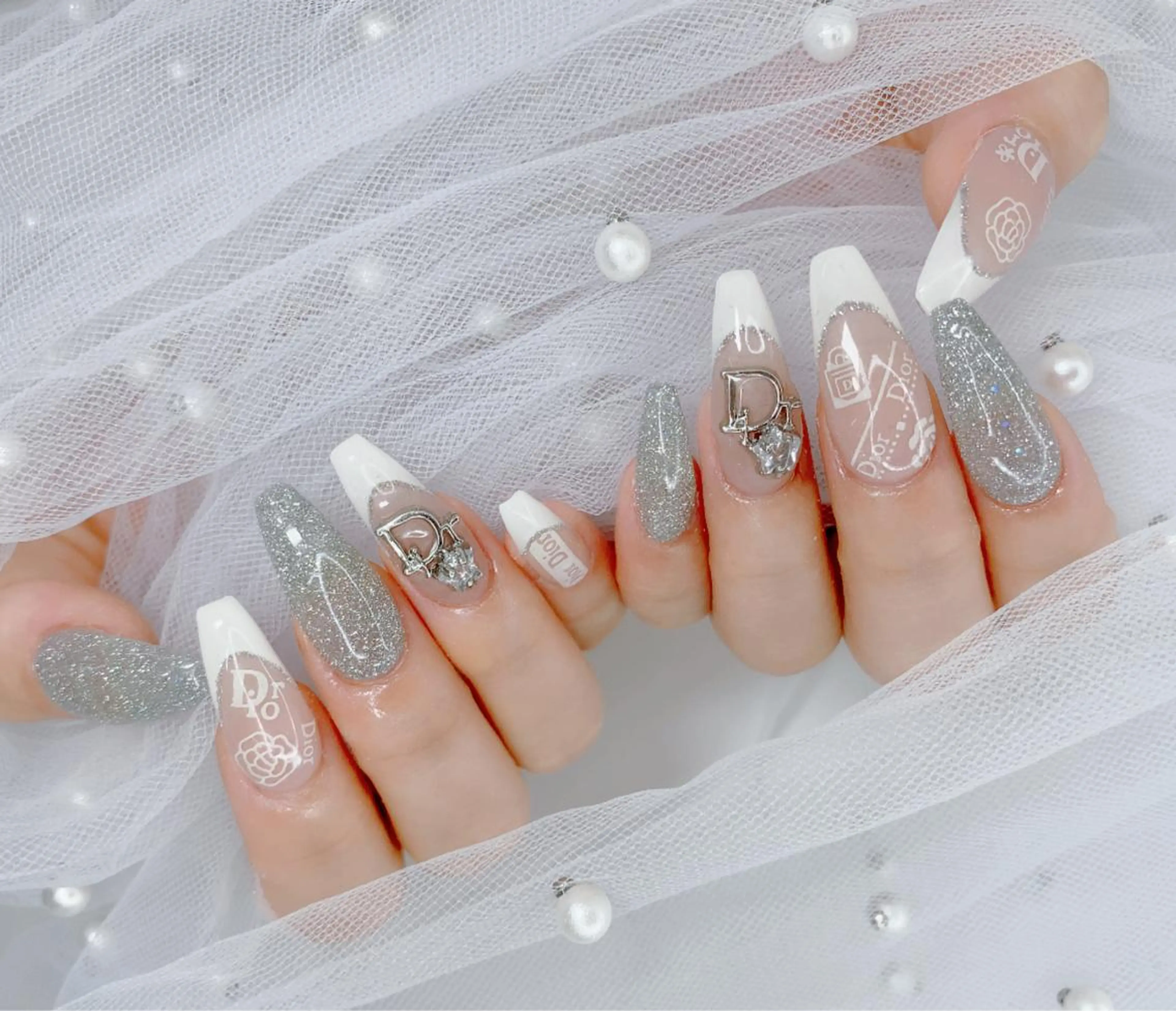 ネイル R salonのネイルデザイン