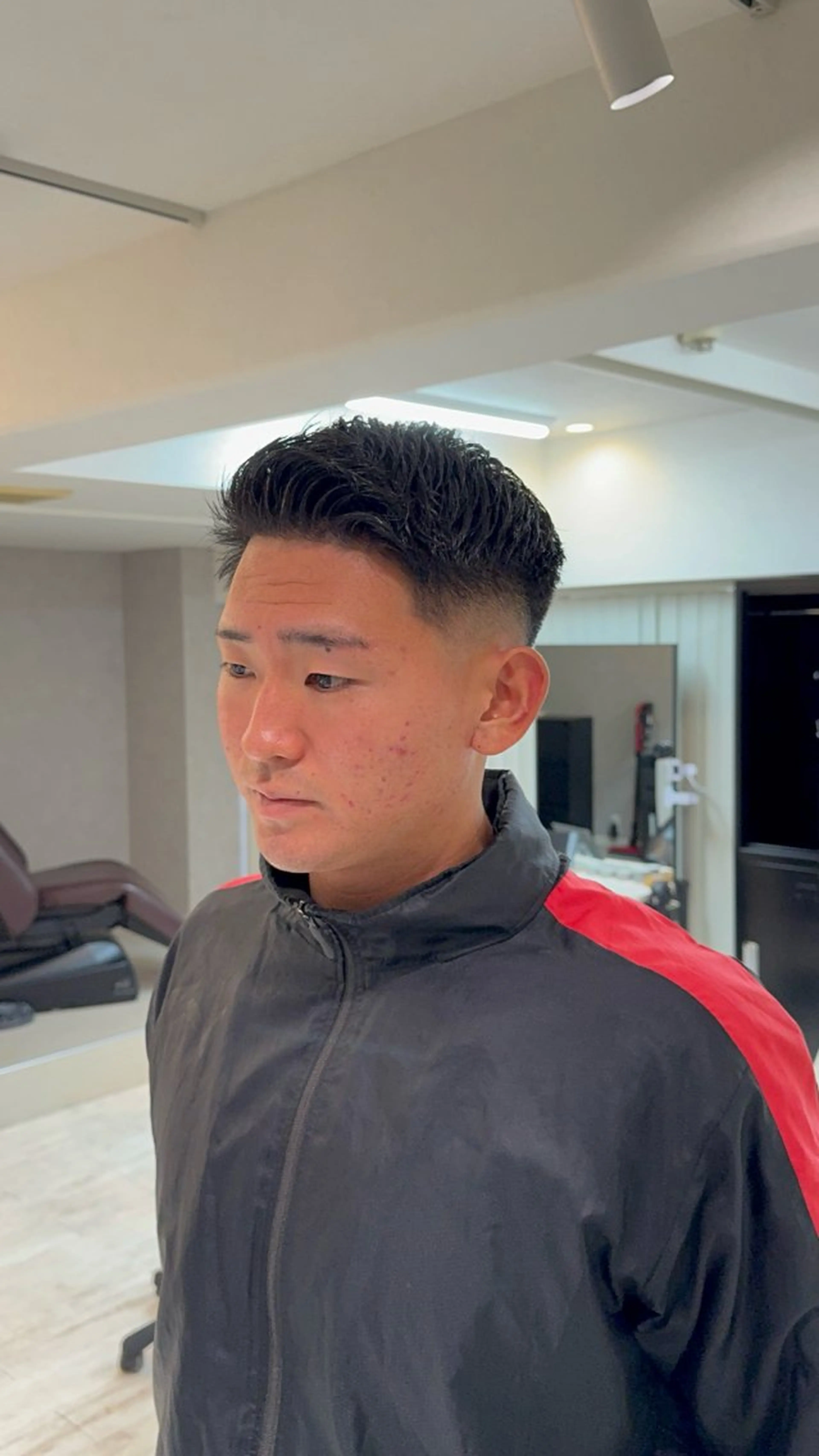 メンズ フェードカット スキンフェード カット Men’s  salon ANSWER所属・SHIZUKU 大阪短髪フェードのヘアスタイル