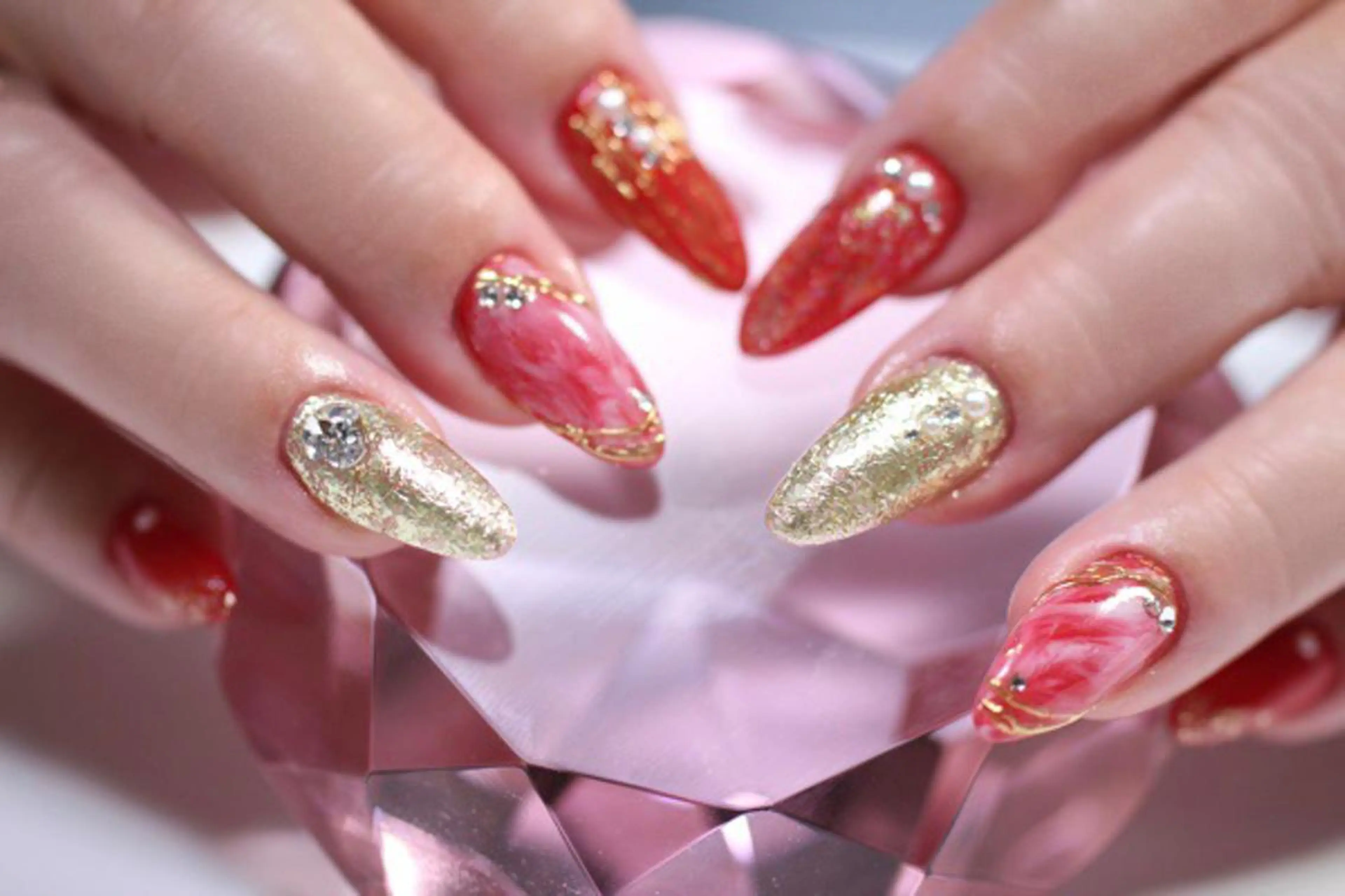 ネイル アートネイル 長さ出し ジェルネイル ニュアンスネイル スカルプネイル ママリンド　志村坂上店所属・しみ えんのネイルデザイン