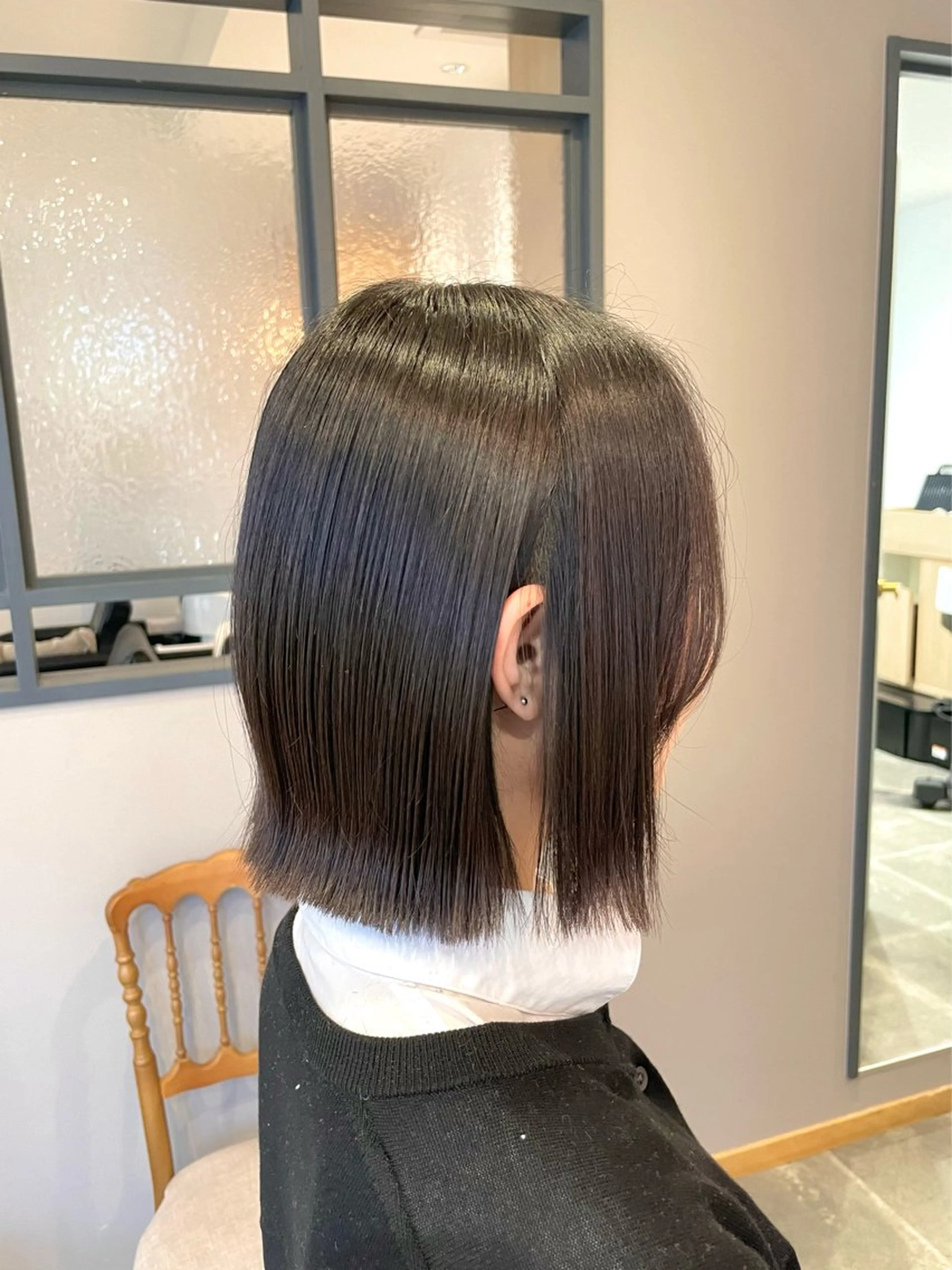 ミディアム カラー カット ヘアカラー トリートメント 西村 れいのヘアスタイル