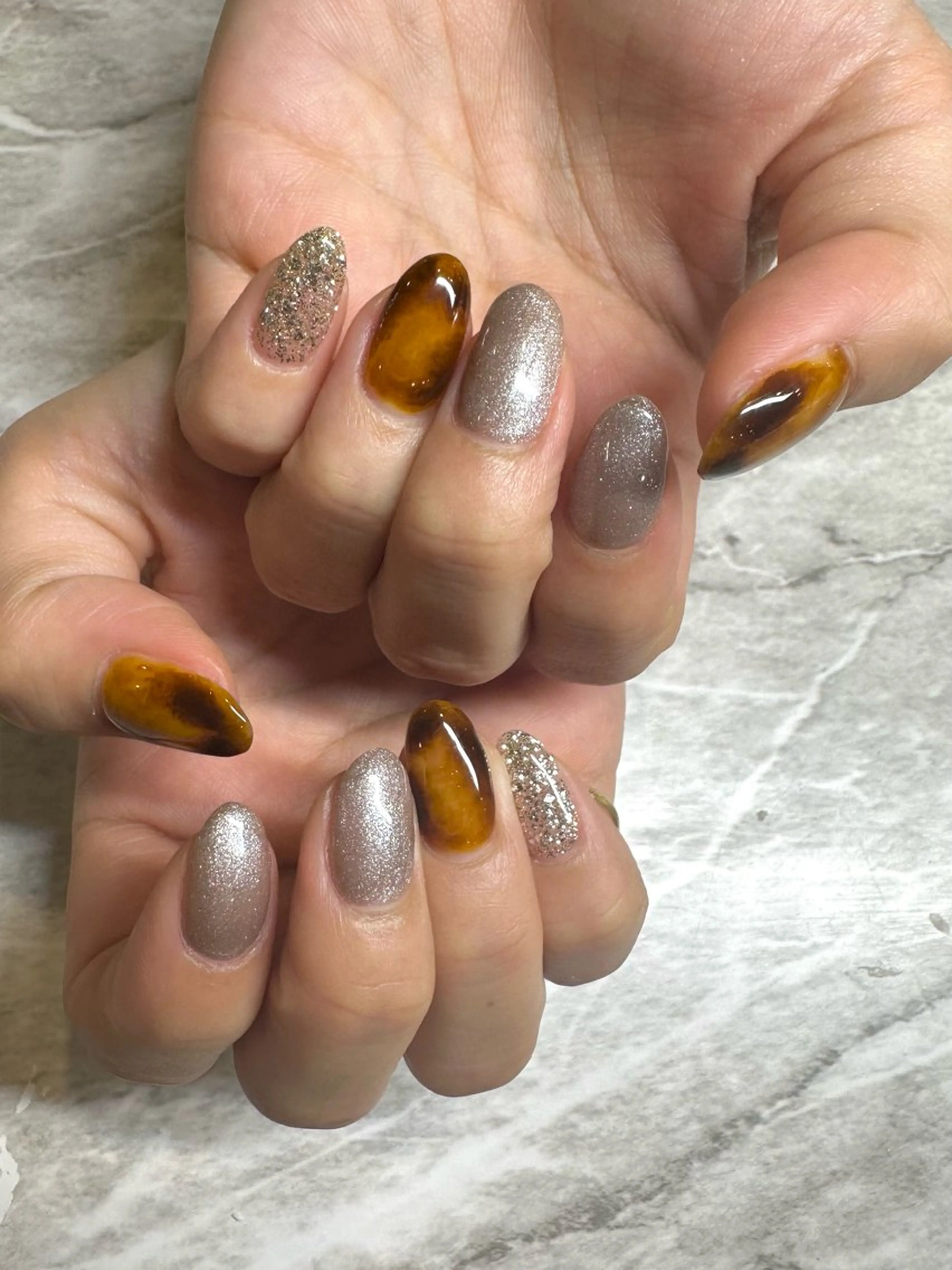 ネイル べっ甲ネイル ジェルネイル TRU NAIL&EYEゆめが丘ソラトス店所属・ɴᴀɪʟɪSᴛ く~🐻❄️のネイルデザイン