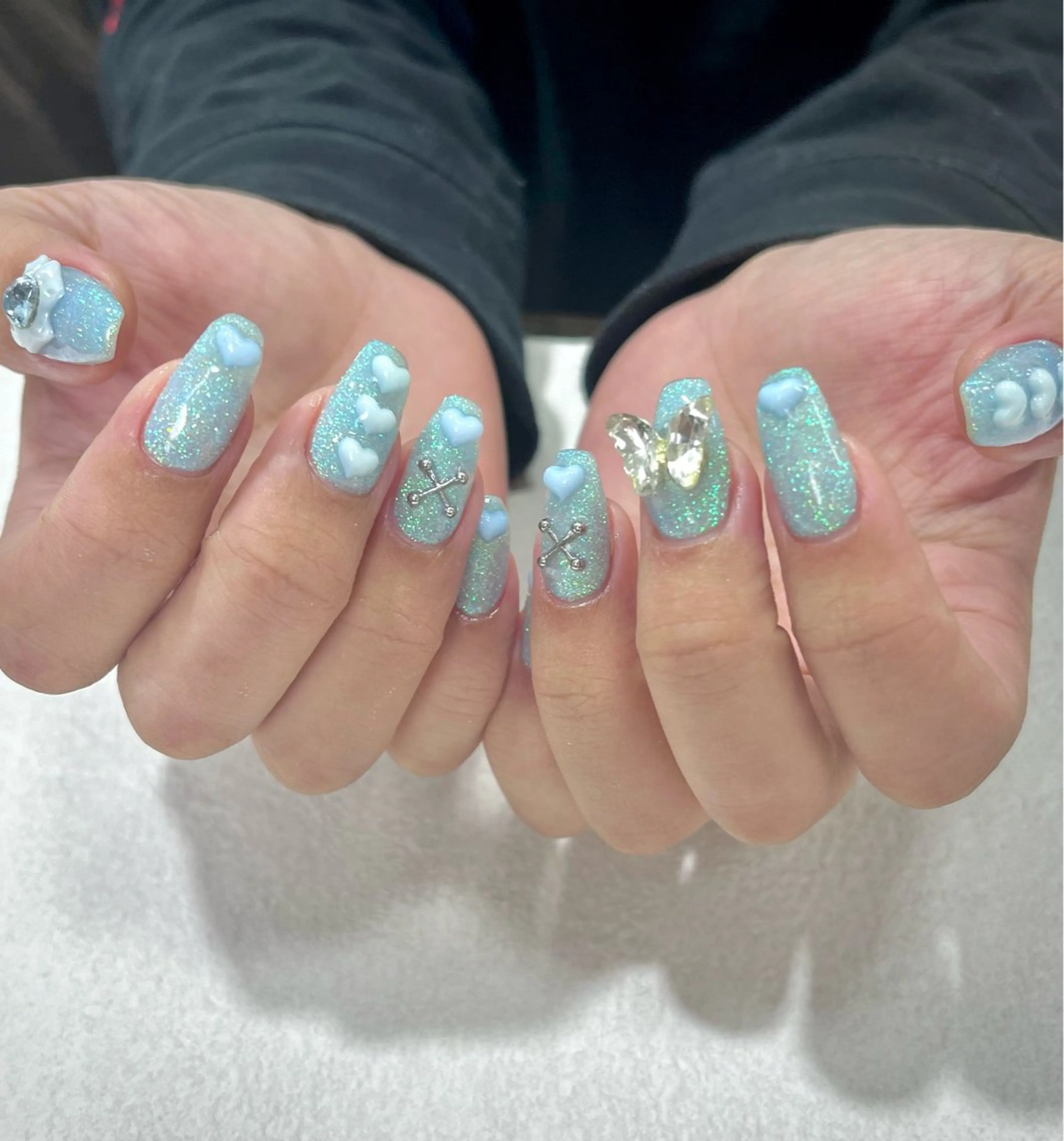 ネイル ブルー ハート キラキラネイル ラメ(グリッター) 水色 ハンドネイル フットネイル para ☀︎ sol by BECK所属・Para Sol nail　Maoのネイルデザイン