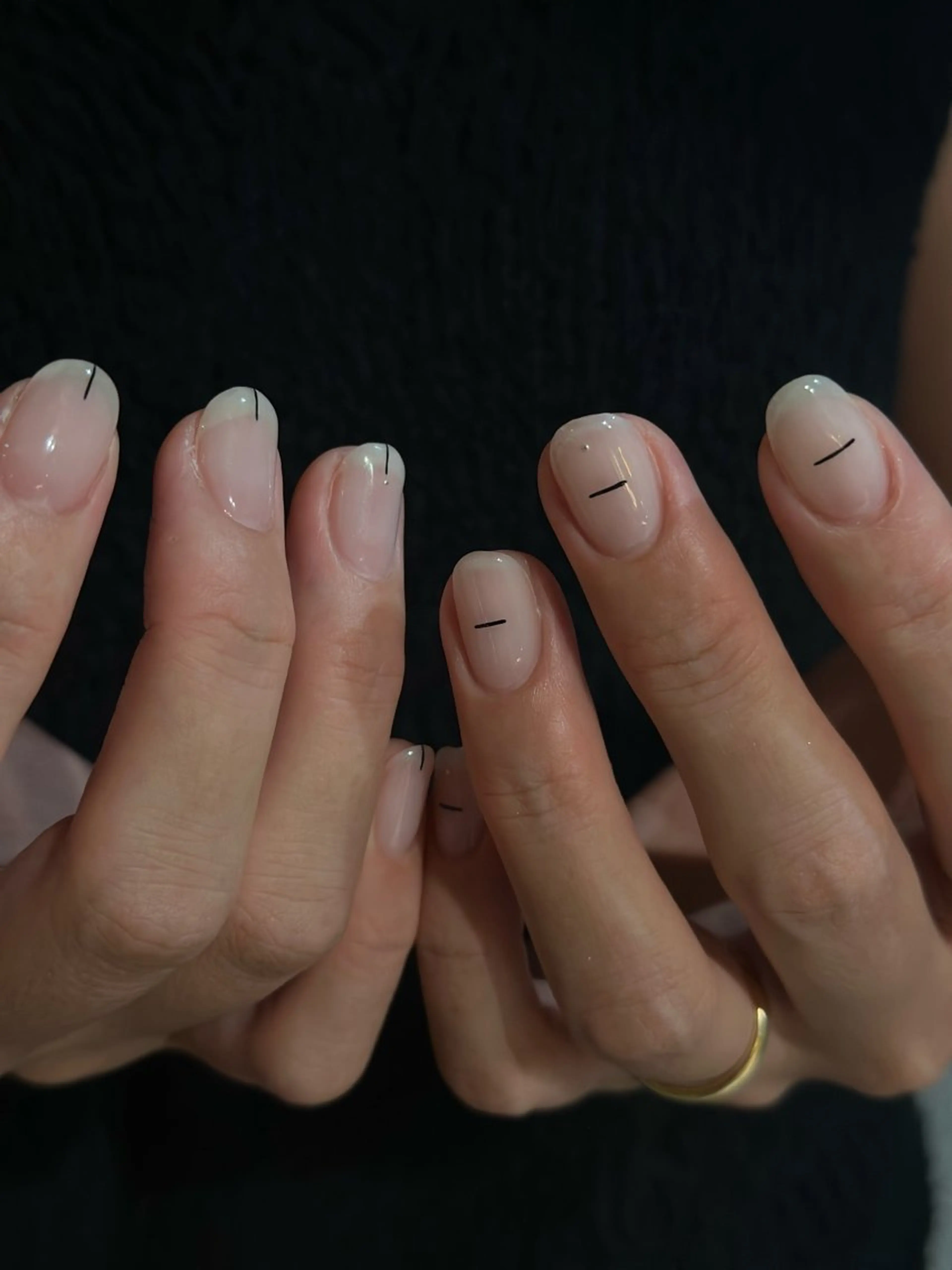 ネイル ニュアンスネイル オフィスネイル シンプルネイル ハンドネイル ryo.所属・yamaguchi ryoのネイルデザイン