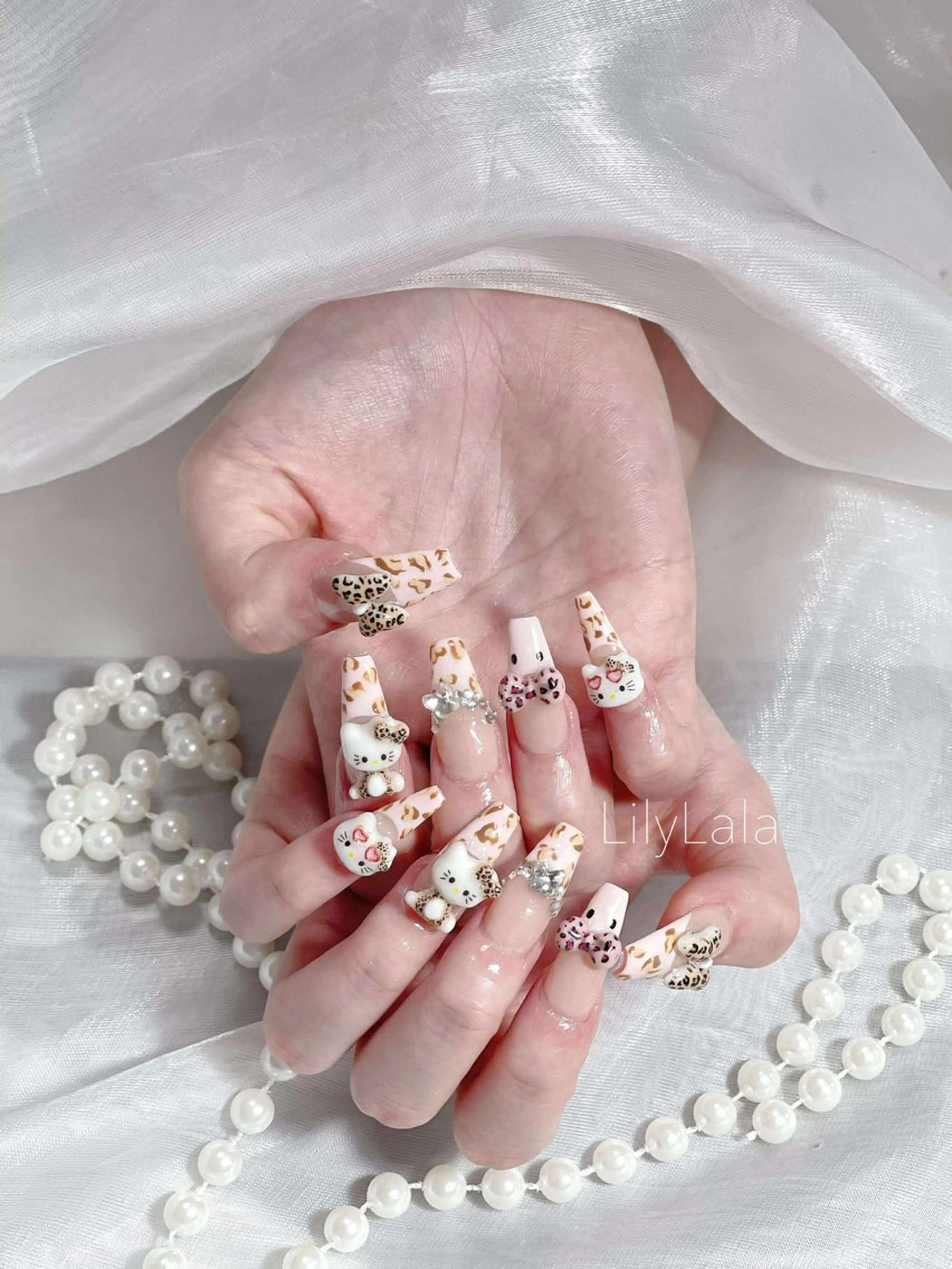 ネイル オーロラネイル クリアネイル フラッシュネイル ジェルネイル グラデーション ハンドネイル LilyLala Nailsalonのネイルデザイン