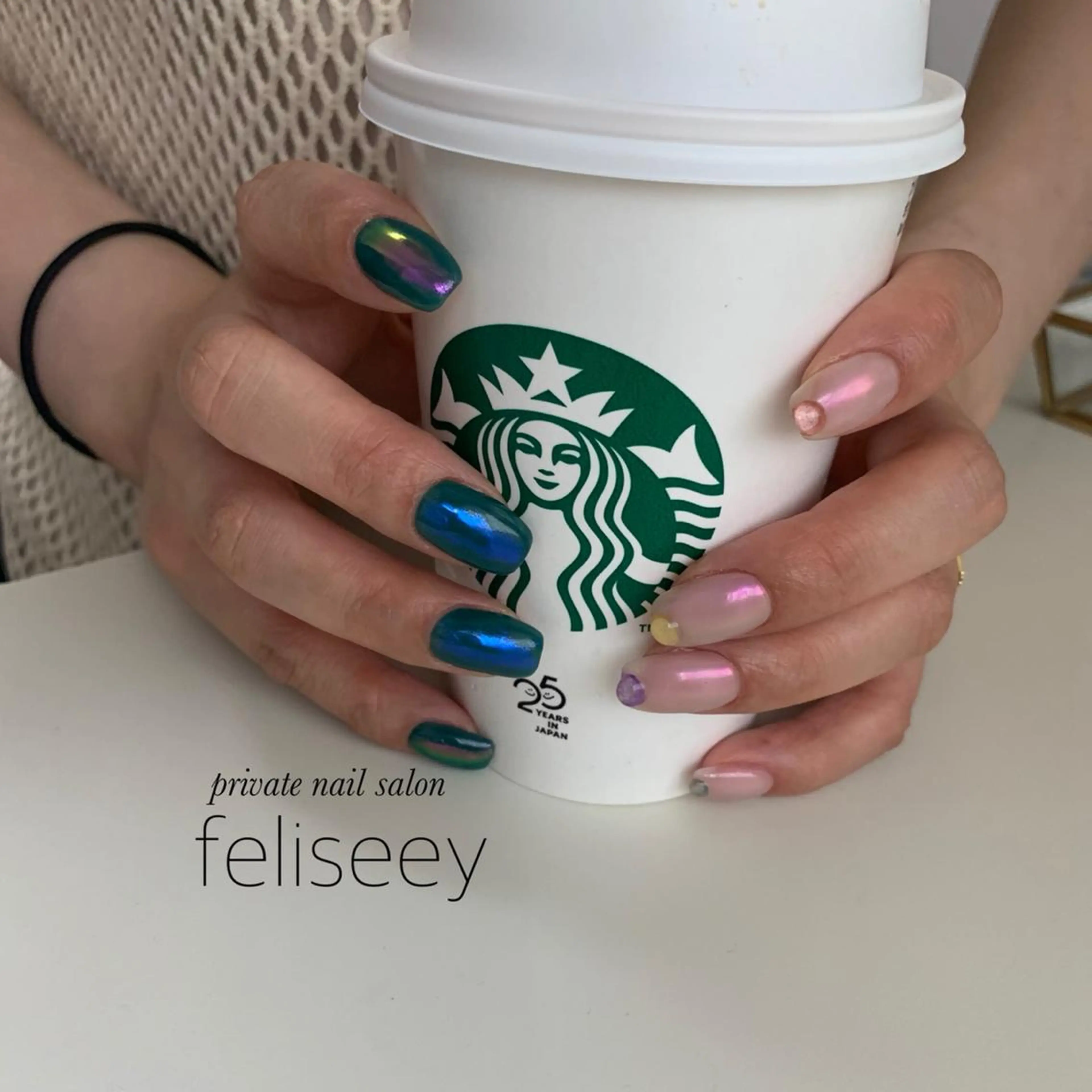 ネイル 持ち込み ワンカラーネイル ぷっくりネイル feliseey 〘フェリシー 〙のネイルデザイン