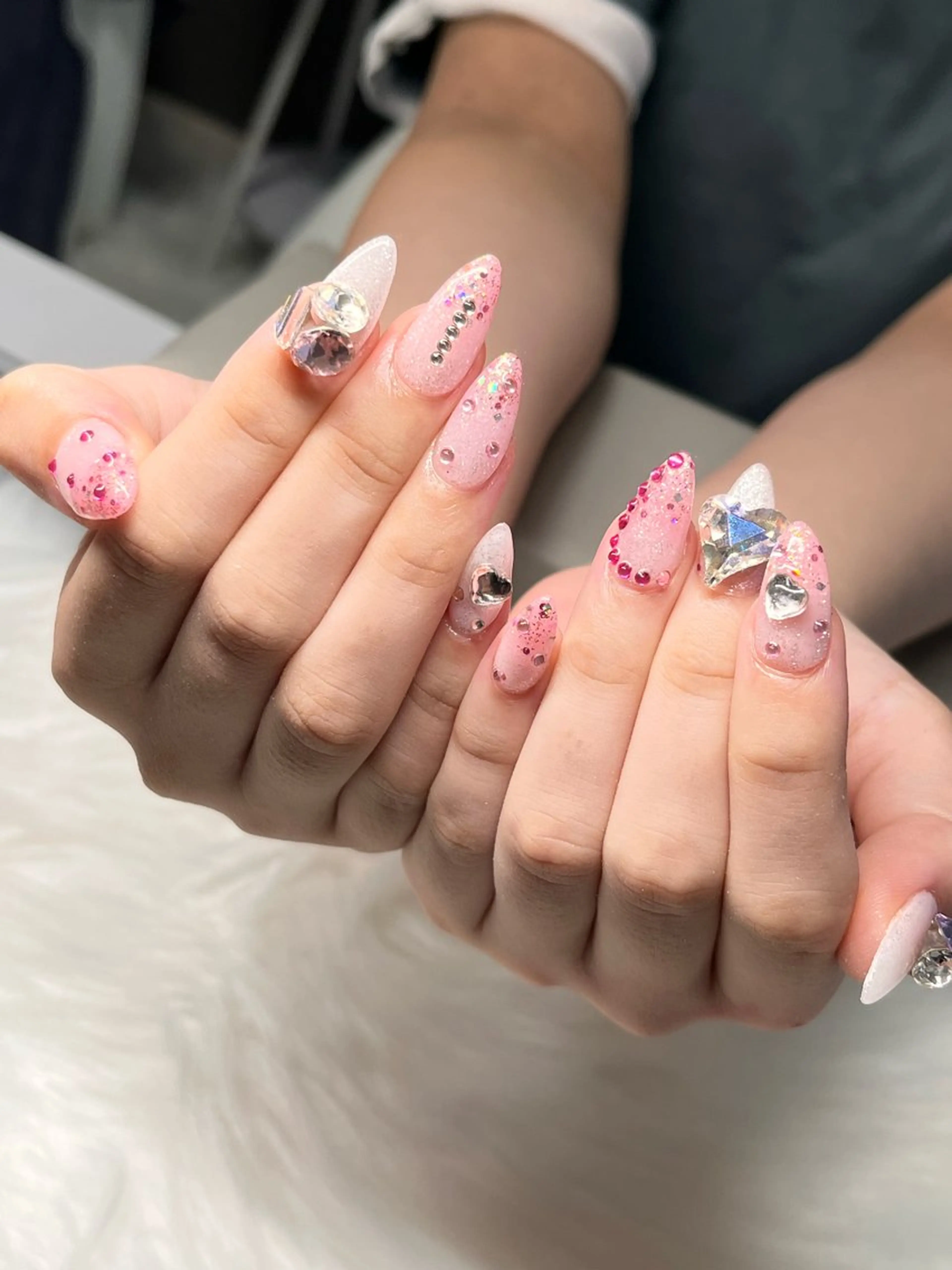 ネイル キラキラネイル NAIL　Y's所属・NAIL　Y's 💙のネイルデザイン