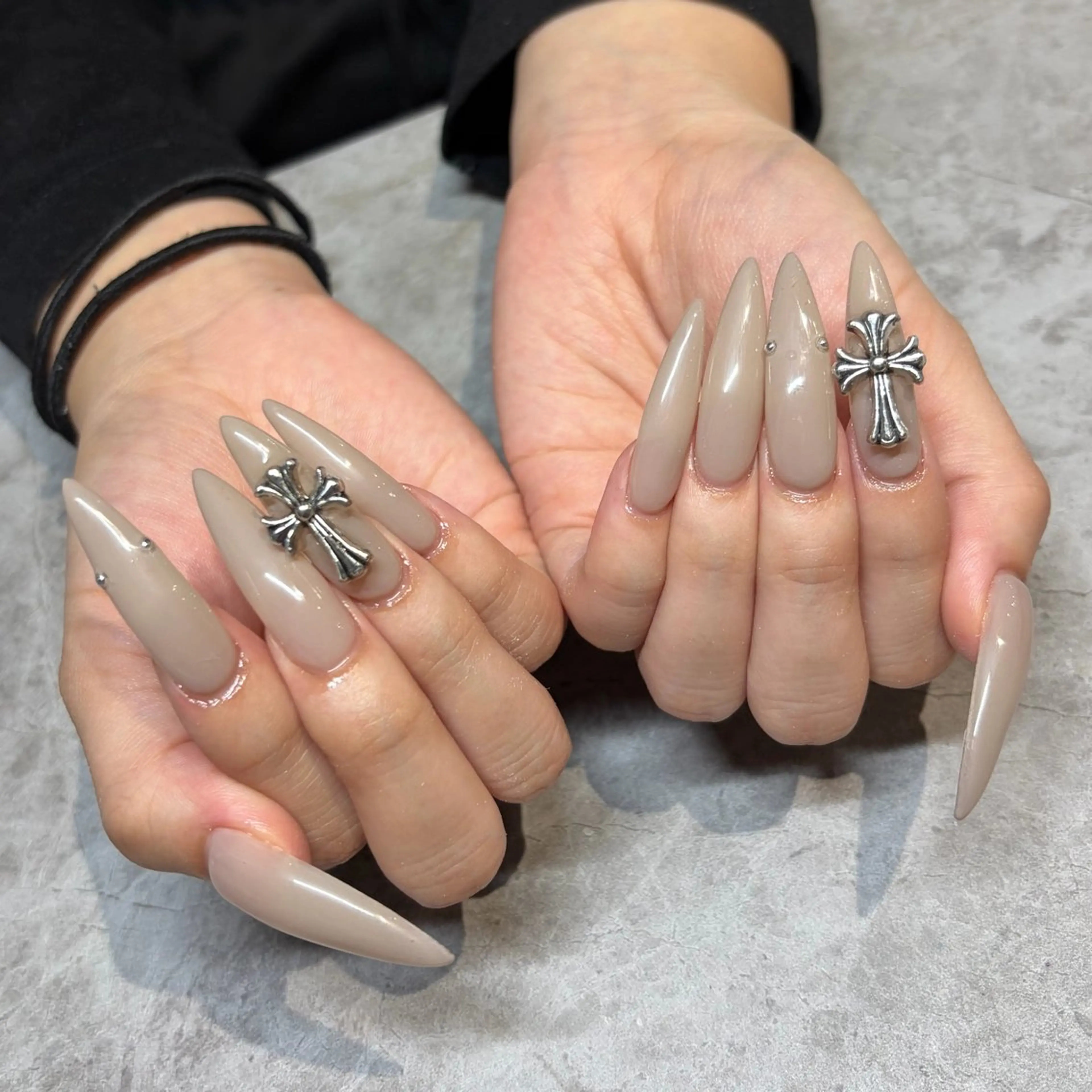 ネイル ワンカラーネイル スカルプネイル ネイルチップ ハンドネイル IROHA NAIL 横山佳那のネイルデザイン