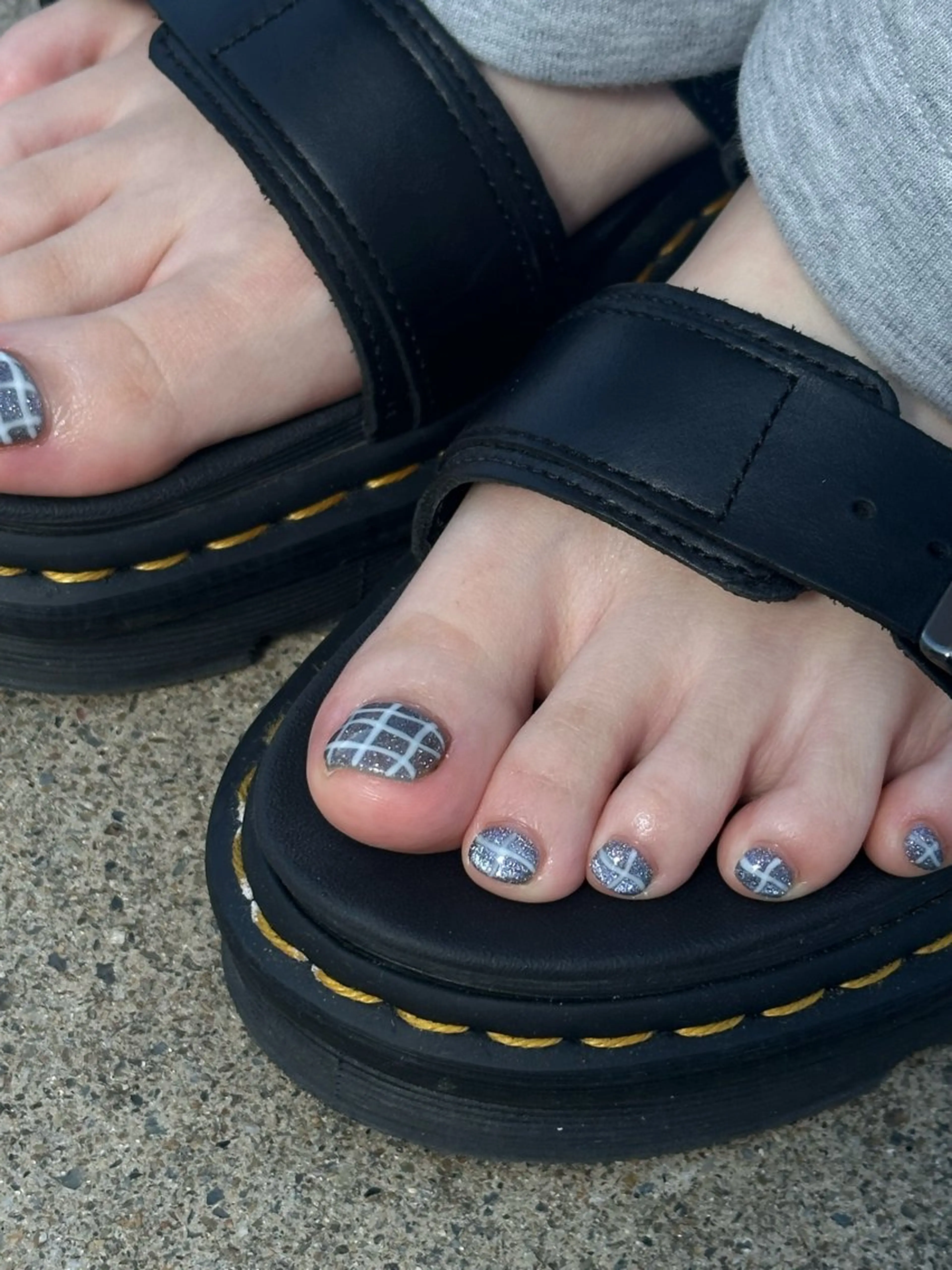 ネイル フットネイル COIN  nail hinataのネイルデザイン