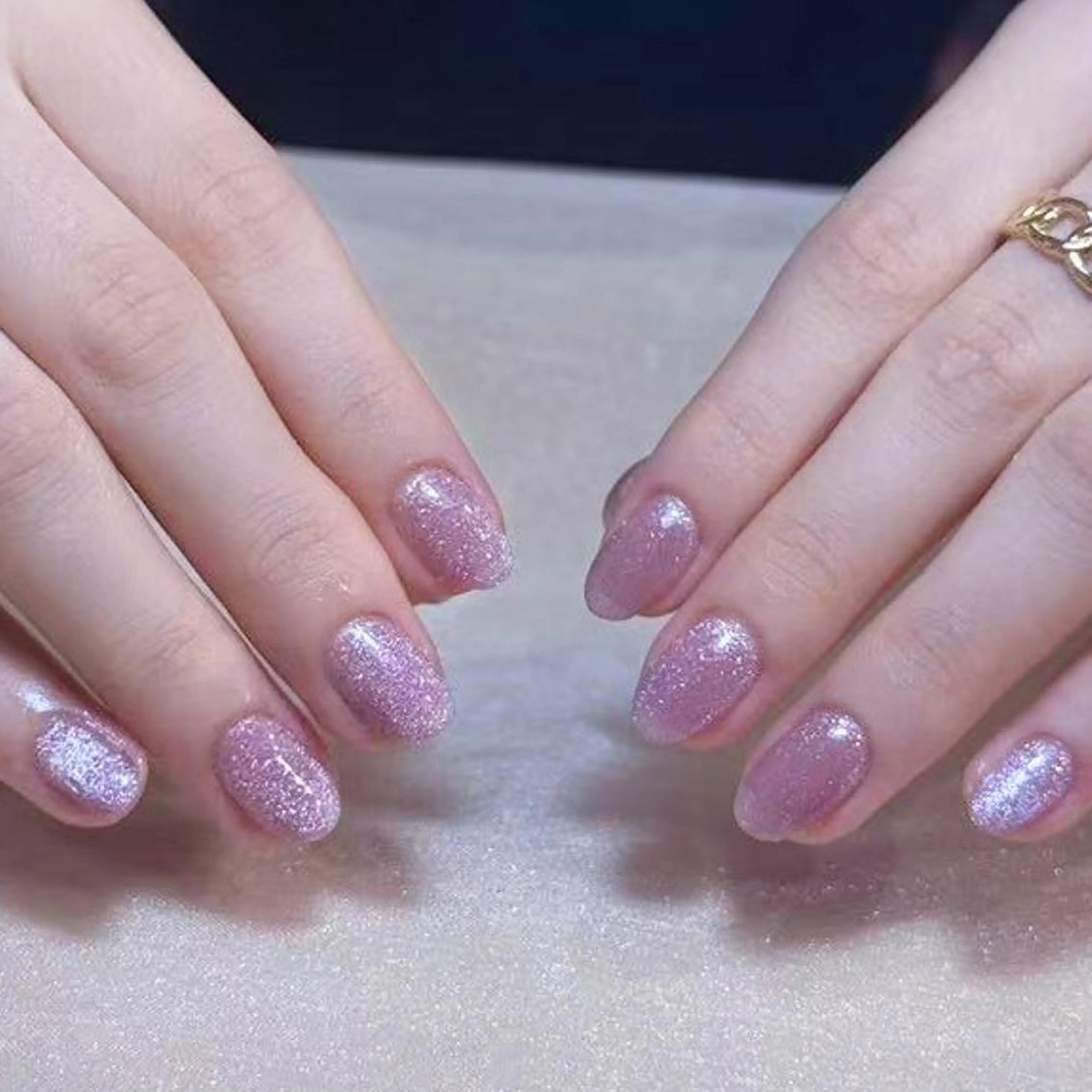 ネイル アートネイル オーロラネイル ガーリー キラキラネイル 韓国ネイル ハンドネイル YOYO 💅のネイルデザイン