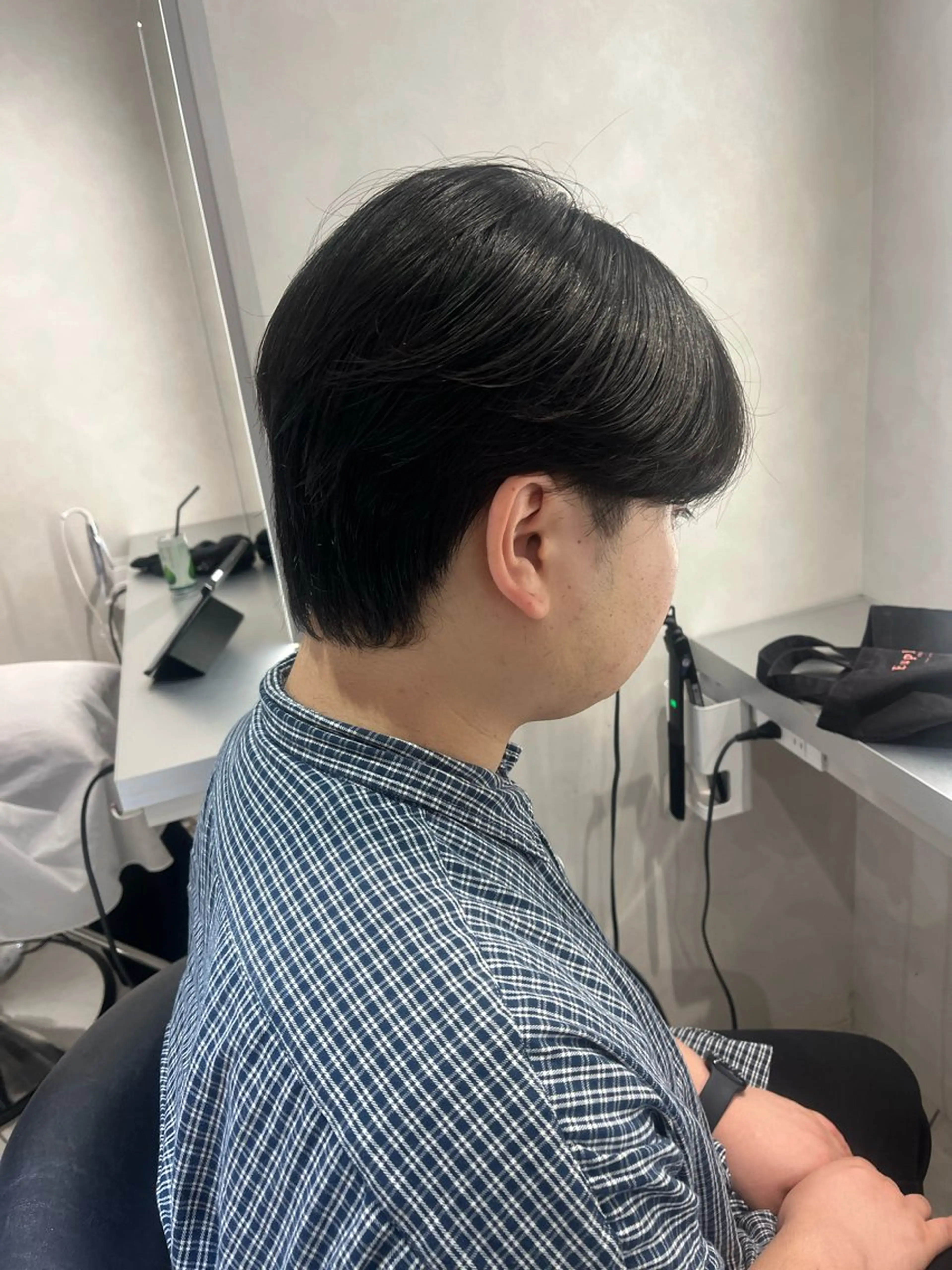 メンズ カット 韓国メンズ特化 ダウン・毛流れパーマのヘアスタイル